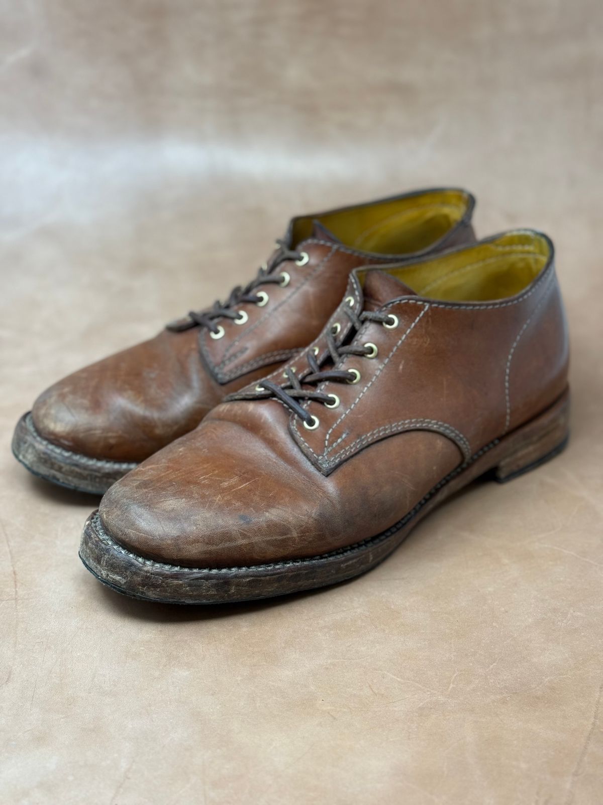 Photo by ifticar2 on February 6, 2025 of the Oldspeed Derby in Horween Russet Horsehide Strips.