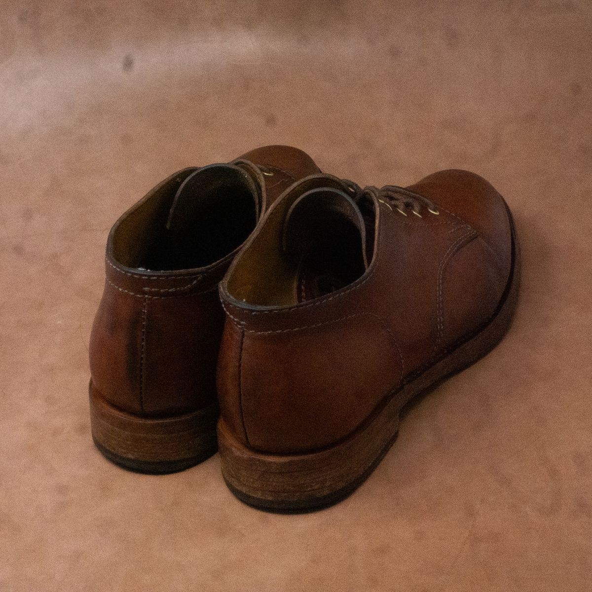 Photo by ifticar2 on March 5, 2025 of the Oldspeed Derby in Horween Russet Horsehide Strips.