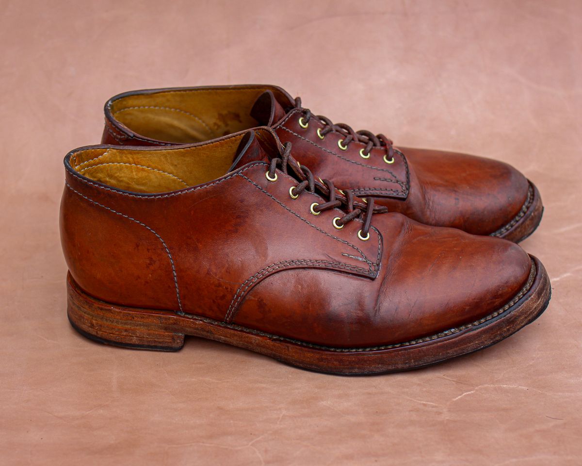Photo by ifticar2 on April 3, 2025 of the Oldspeed Derby in Horween Russet Horsehide Strips.