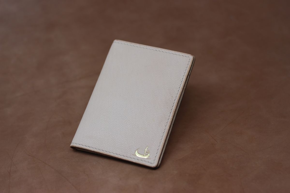 Photo by ifticar2 on October 5, 2025 of the Jatri Leather Big boi in Euro veg tanned Goat Skin.