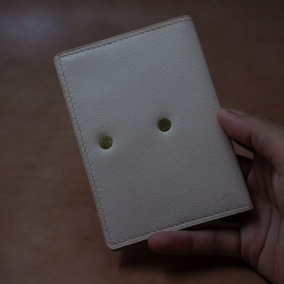 Photo by ifticar2 on November 6, 2025 of the Jatri Leather Big boi in Euro veg tanned Goat Skin.