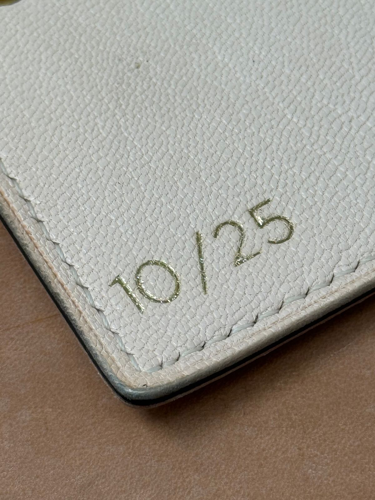 Photo by ifticar2 on December 5, 2025 of the Jatri Leather Big boi in Euro veg tanned Goat Skin.