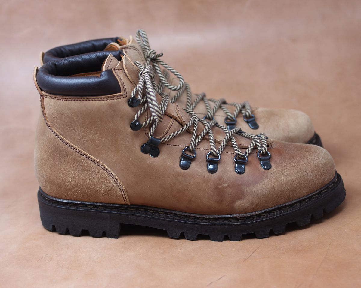 Photo by ifticar2 on October 5, 2025 of the Paraboot Avoriaz in Maryam Natural Waxed Reverse Horsebutt.