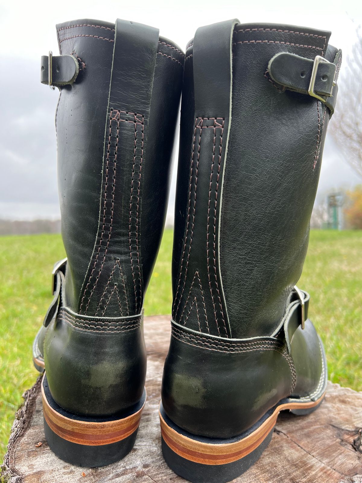 Photo by blackandbrownblues on April 10, 2024 of the Wesco Mister Lou in Maryam Petrolio Waxed Black Horsehide.