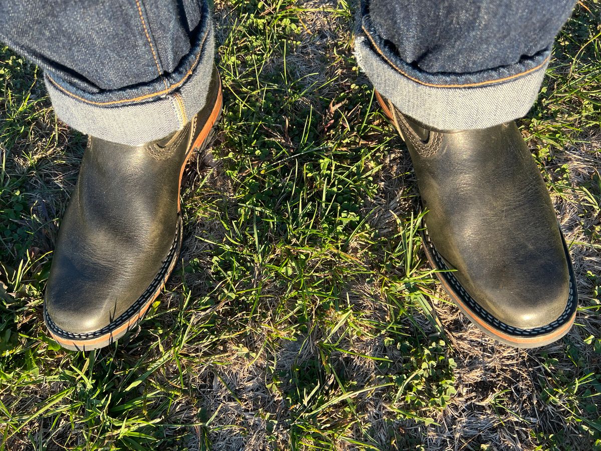 Photo by blackandbrownblues on October 16, 2025 of the Wesco Mister Lou in Maryam Petrolio Waxed Black Horsehide.