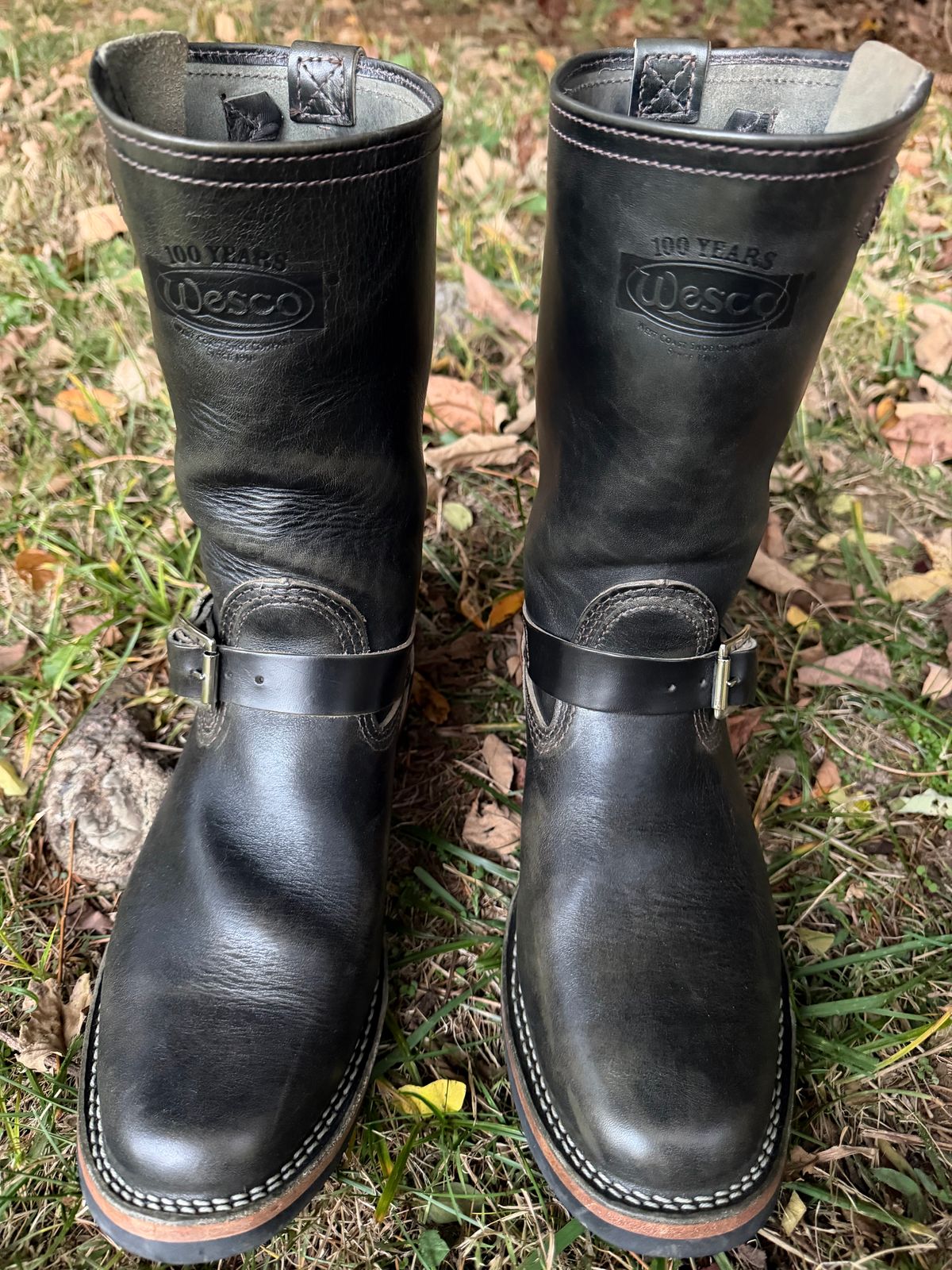 Photo by blackandbrownblues on November 5, 2025 of the Wesco Mister Lou in Maryam Petrolio Waxed Black Horsehide.