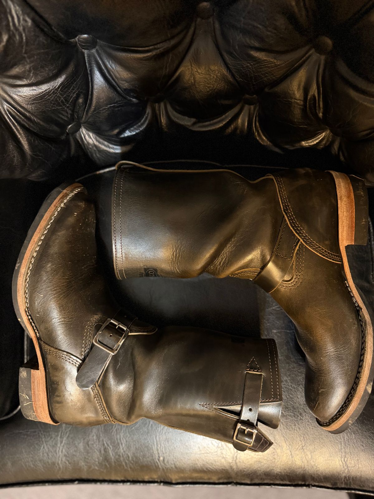 Photo by blackandbrownblues on March 6, 2026 of the Wesco Mister Lou in Maryam Petrolio Waxed Black Horsehide.