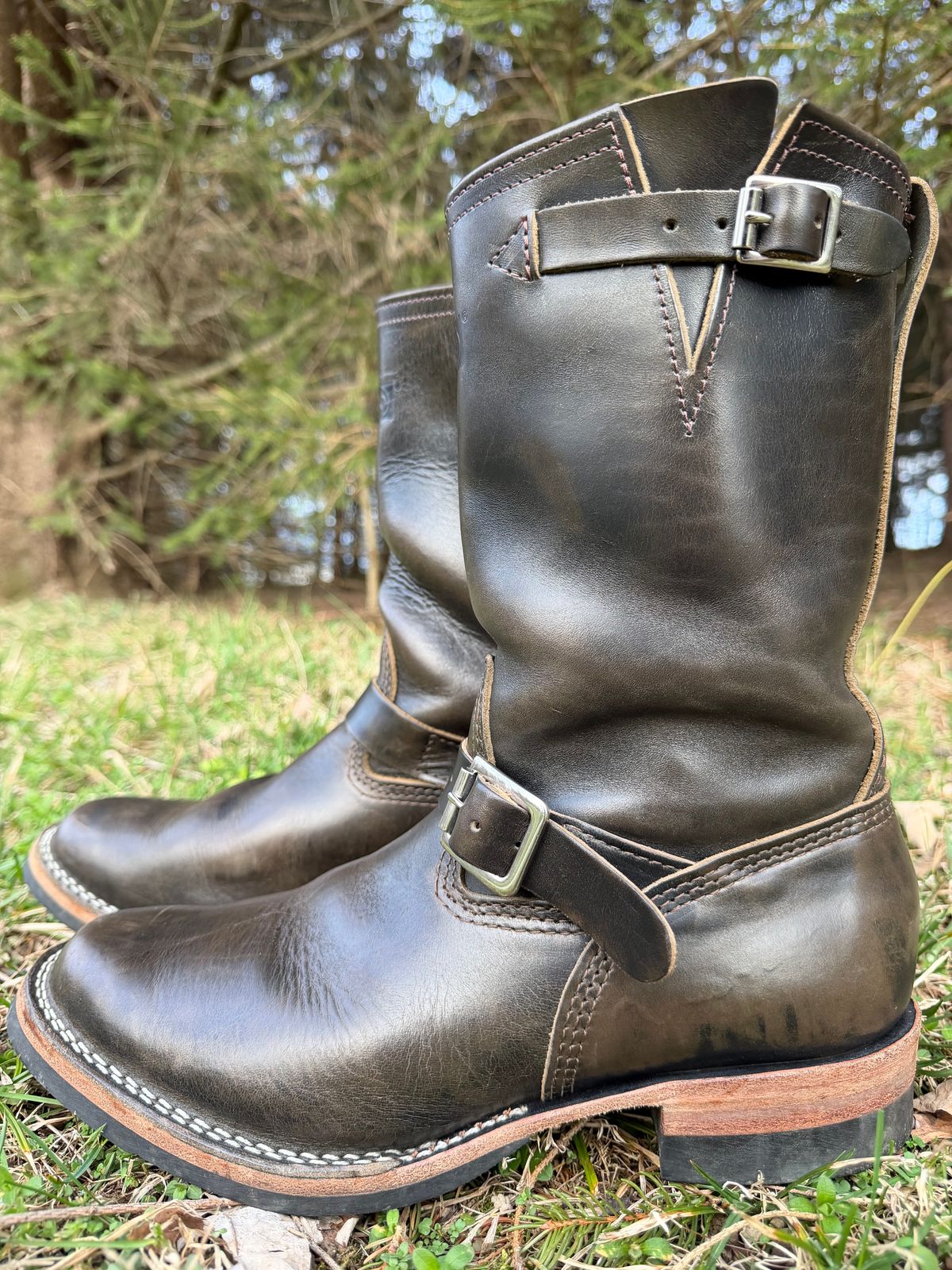 Photo by blackandbrownblues on April 2, 2026 of the Wesco Mister Lou in Maryam Petrolio Waxed Black Horsehide.