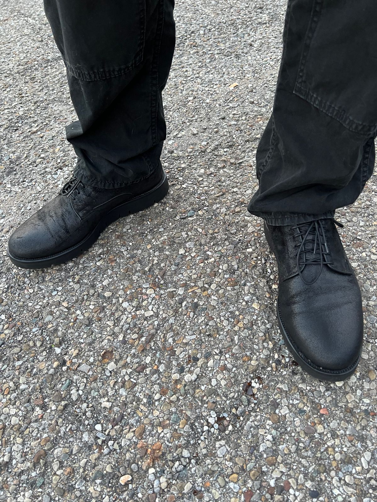 Photo by blackandbrownblues on August 9, 2024 of the Viberg Derby Shoe in Camel Black Waxed Roughout.