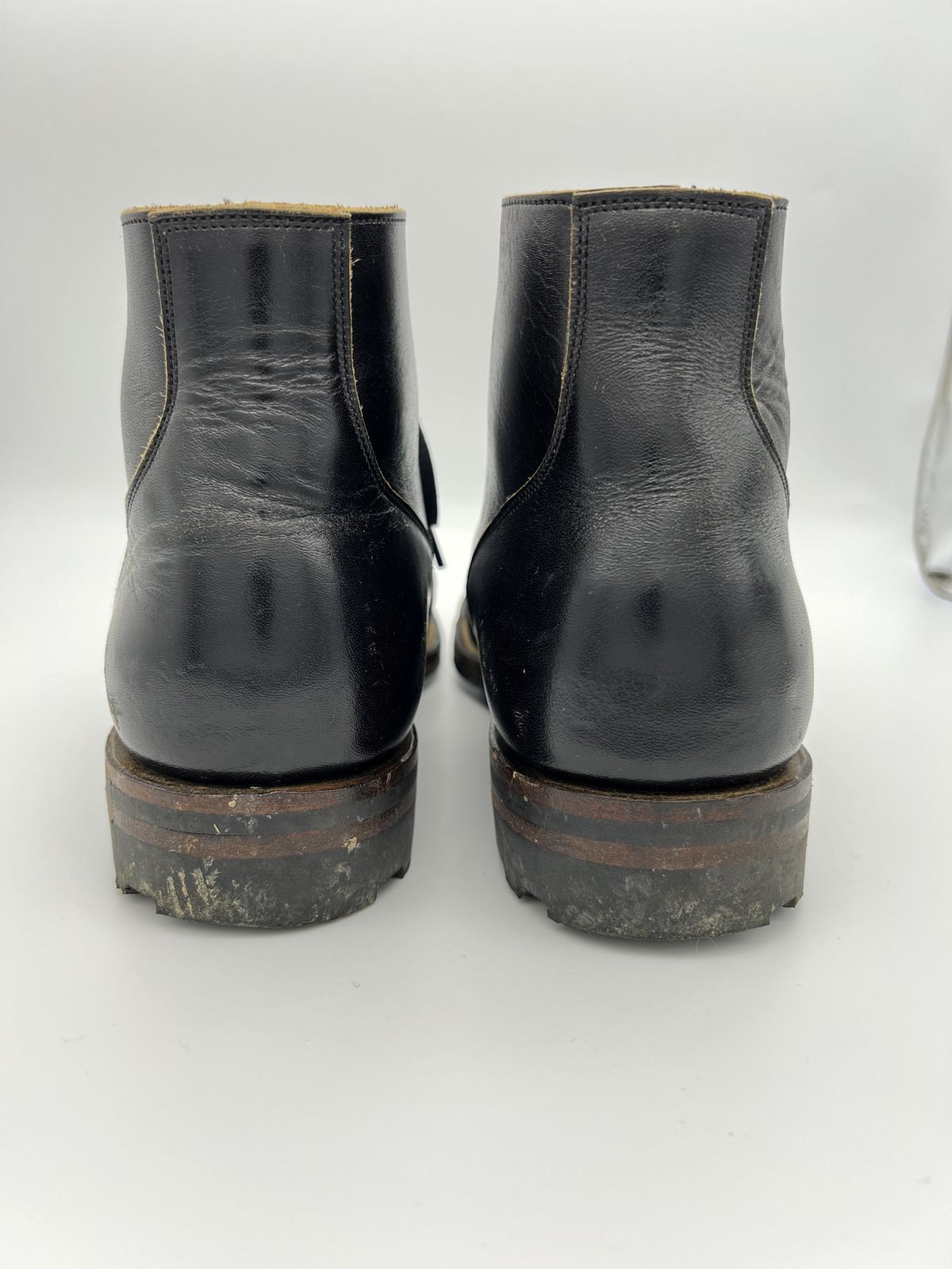 Photo by blackandbrownblues on November 2, 2021 of the Viberg Service Boot in Shinki Black Oiled Horsebutt.