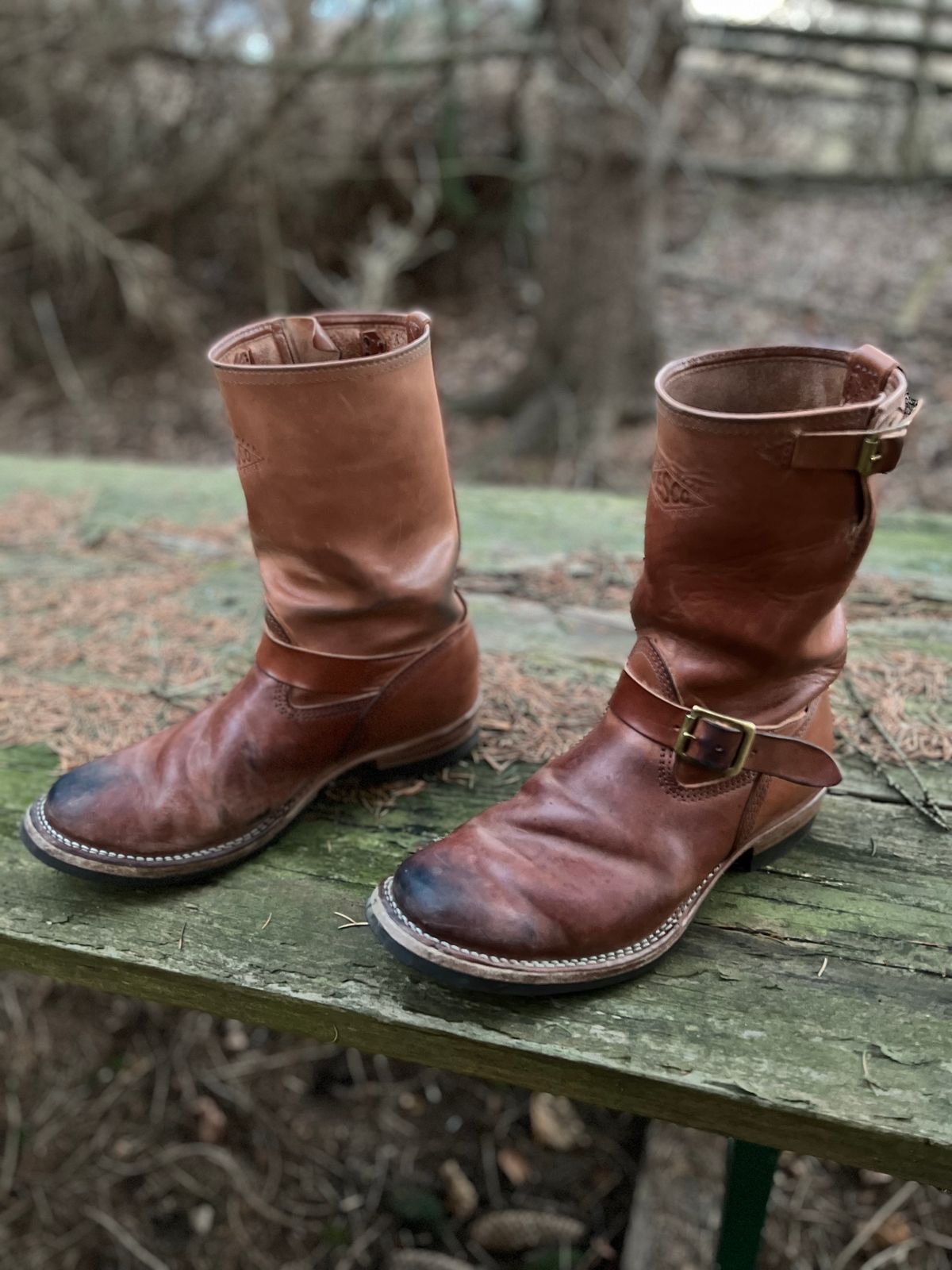 Photo by blackandbrownblues on December 5, 2022 of the Wesco Mister Lou in Maryam Natural Horsebutt.