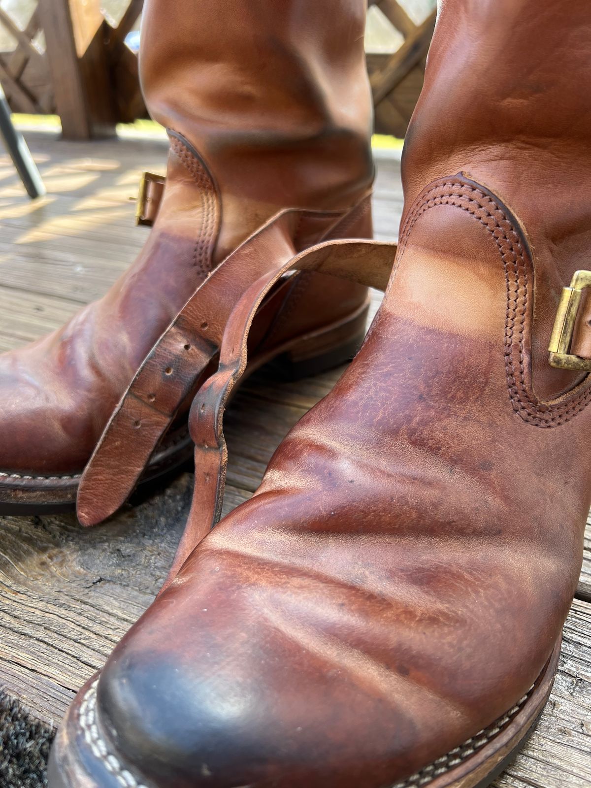 Photo by blackandbrownblues on February 23, 2023 of the Wesco Mister Lou in Maryam Natural Horsebutt.