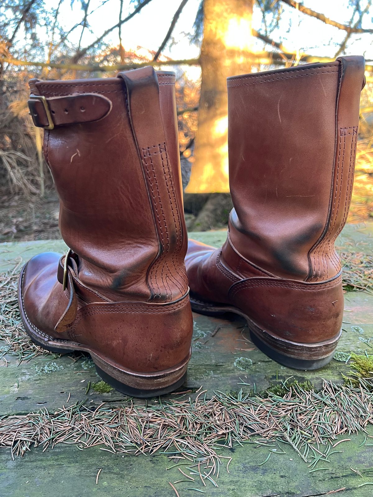 Photo by blackandbrownblues on February 28, 2023 of the Wesco Mister Lou in Maryam Natural Horsebutt.
