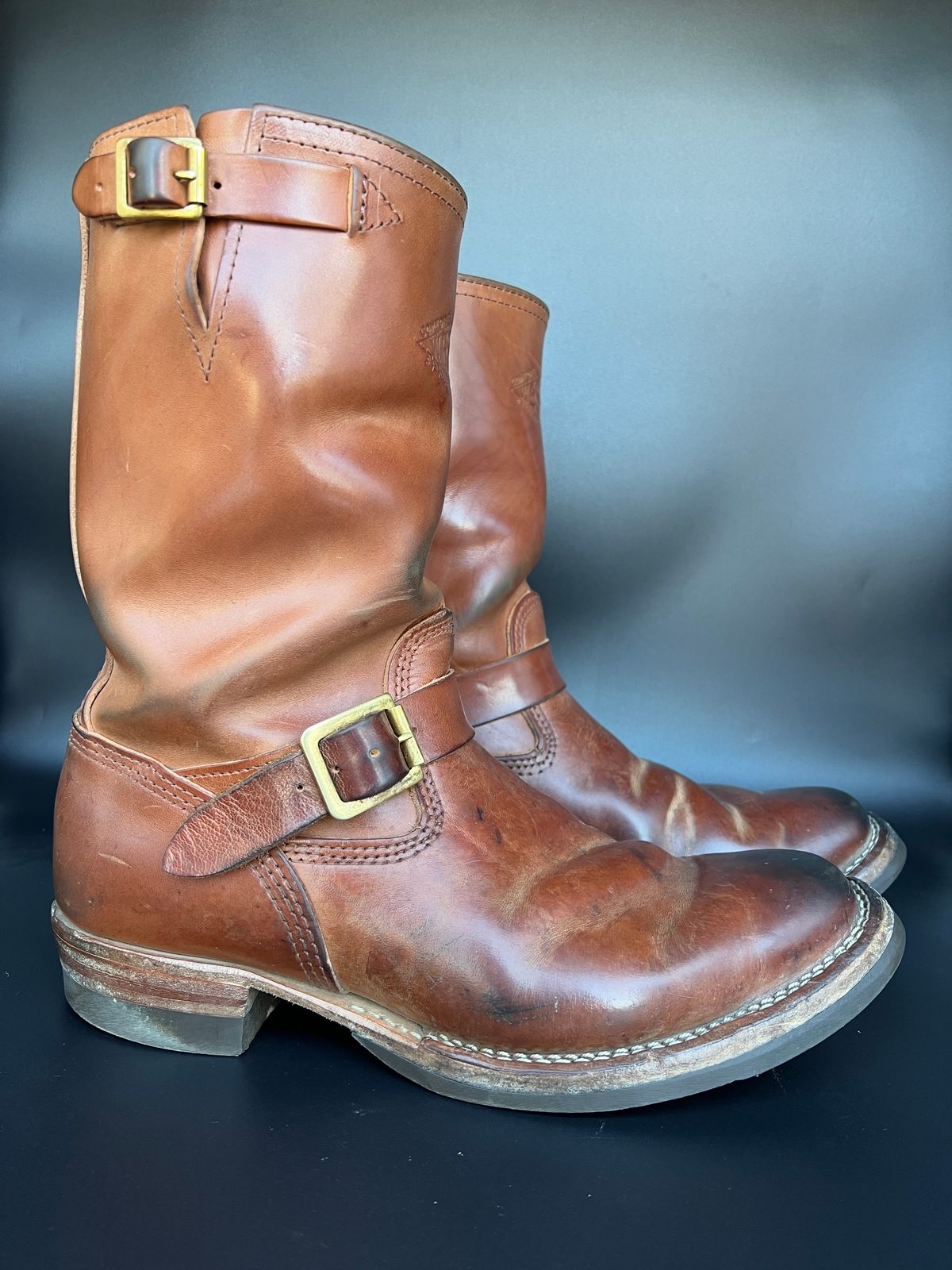 Photo by blackandbrownblues on March 1, 2023 of the Wesco Mister Lou in Maryam Natural Horsebutt.