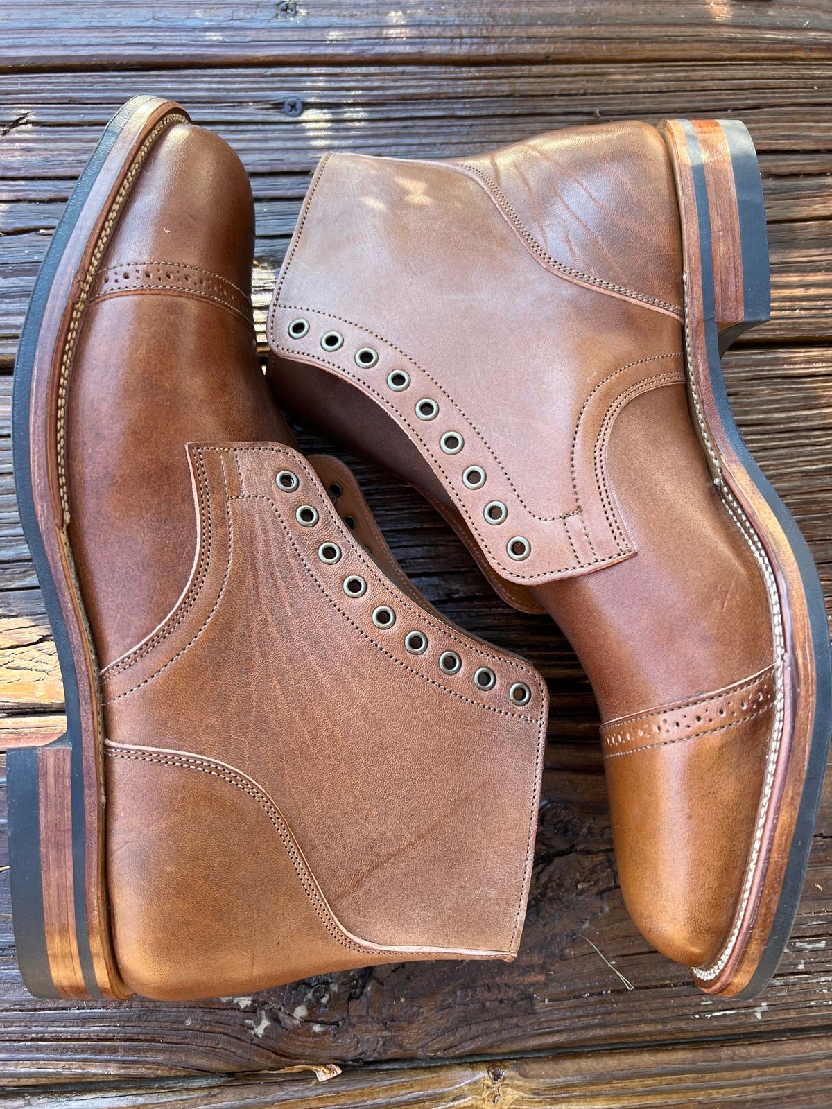 Photo by blackandbrownblues on November 29, 2021 of the Viberg Service Boot in Horween Natural Essex Workshoe Butt.