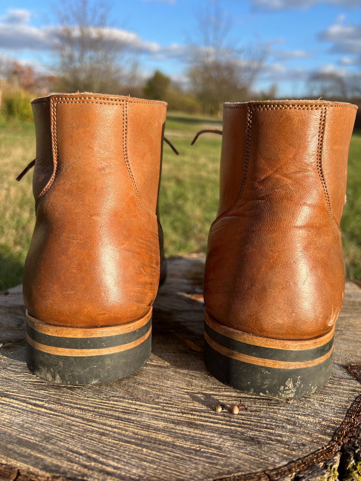 Photo by blackandbrownblues on November 4, 2023 of the Viberg Service Boot in Horween Natural Essex Workshoe Butt.