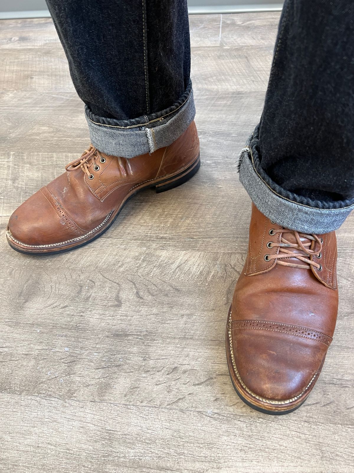 Photo by blackandbrownblues on January 15, 2024 of the Viberg Service Boot in Horween Natural Essex Workshoe Butt.