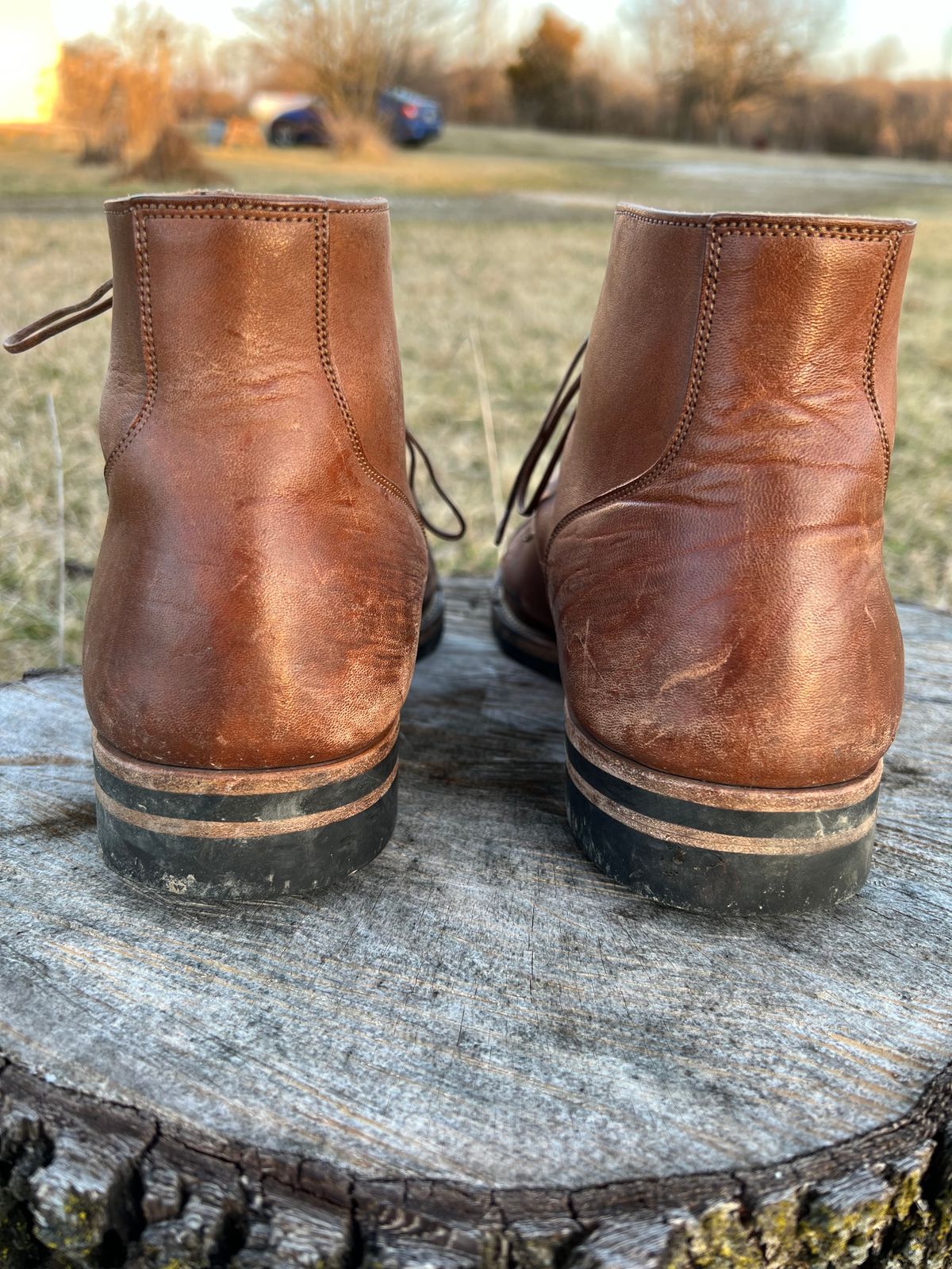 Photo by blackandbrownblues on February 5, 2024 of the Viberg Service Boot in Horween Natural Essex Workshoe Butt.