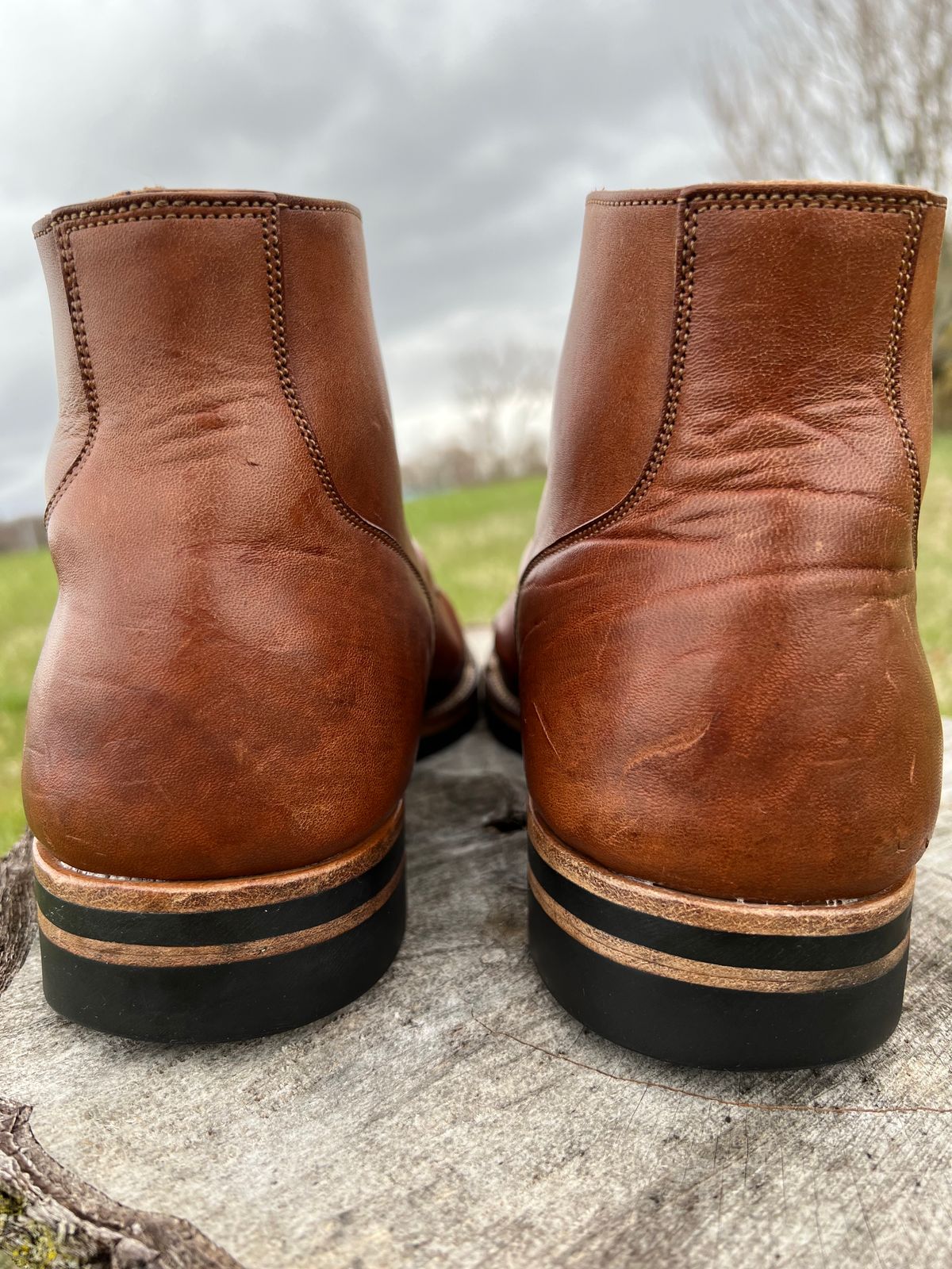 Photo by blackandbrownblues on April 5, 2024 of the Viberg Service Boot in Horween Natural Essex Workshoe Butt.