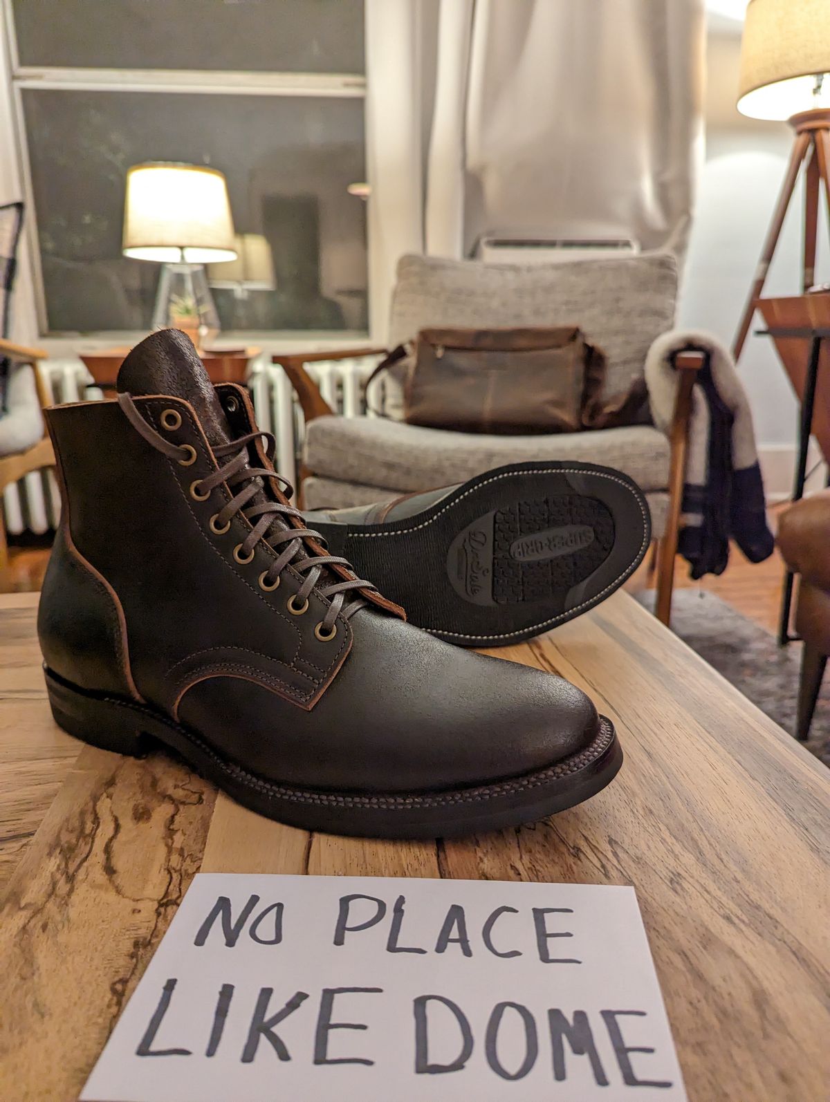 Photo by TylerA_1 on November 1, 2022 of the XBXS Unknown Model in Horween Brown Waxed Flesh.
