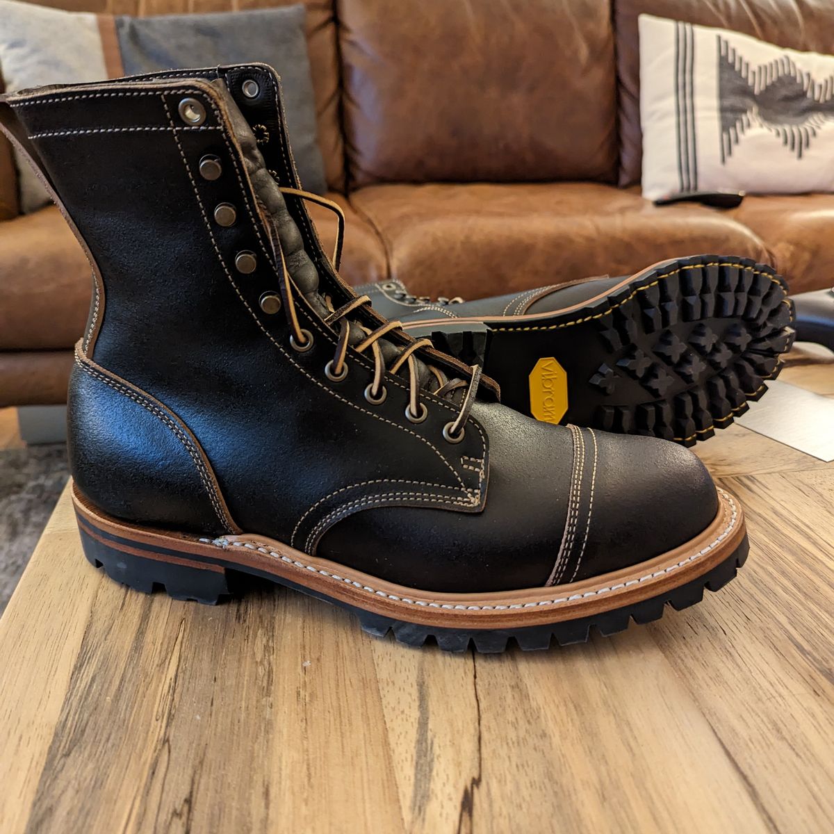 Photo by TylerA_1 on December 7, 2022 of the Truman Upland Boot in Horween Black Waxed Flesh.