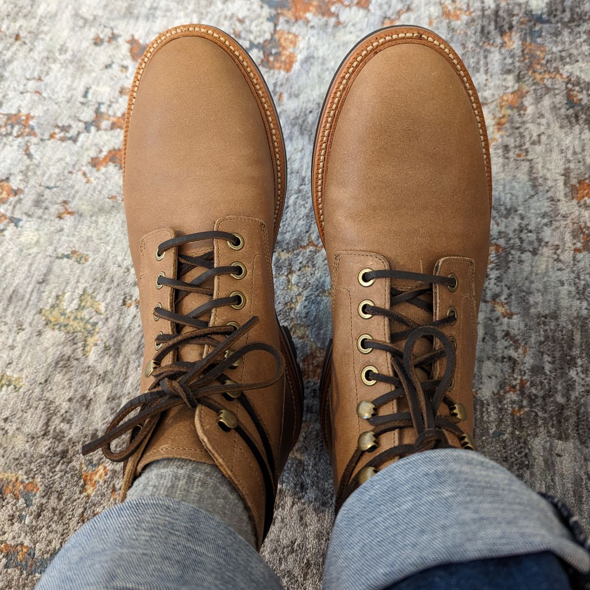 Photo by TylerA_1 on December 8, 2022 of the Grant Stone Diesel Boot in C.F. Stead Natural Waxy Commander Suede.