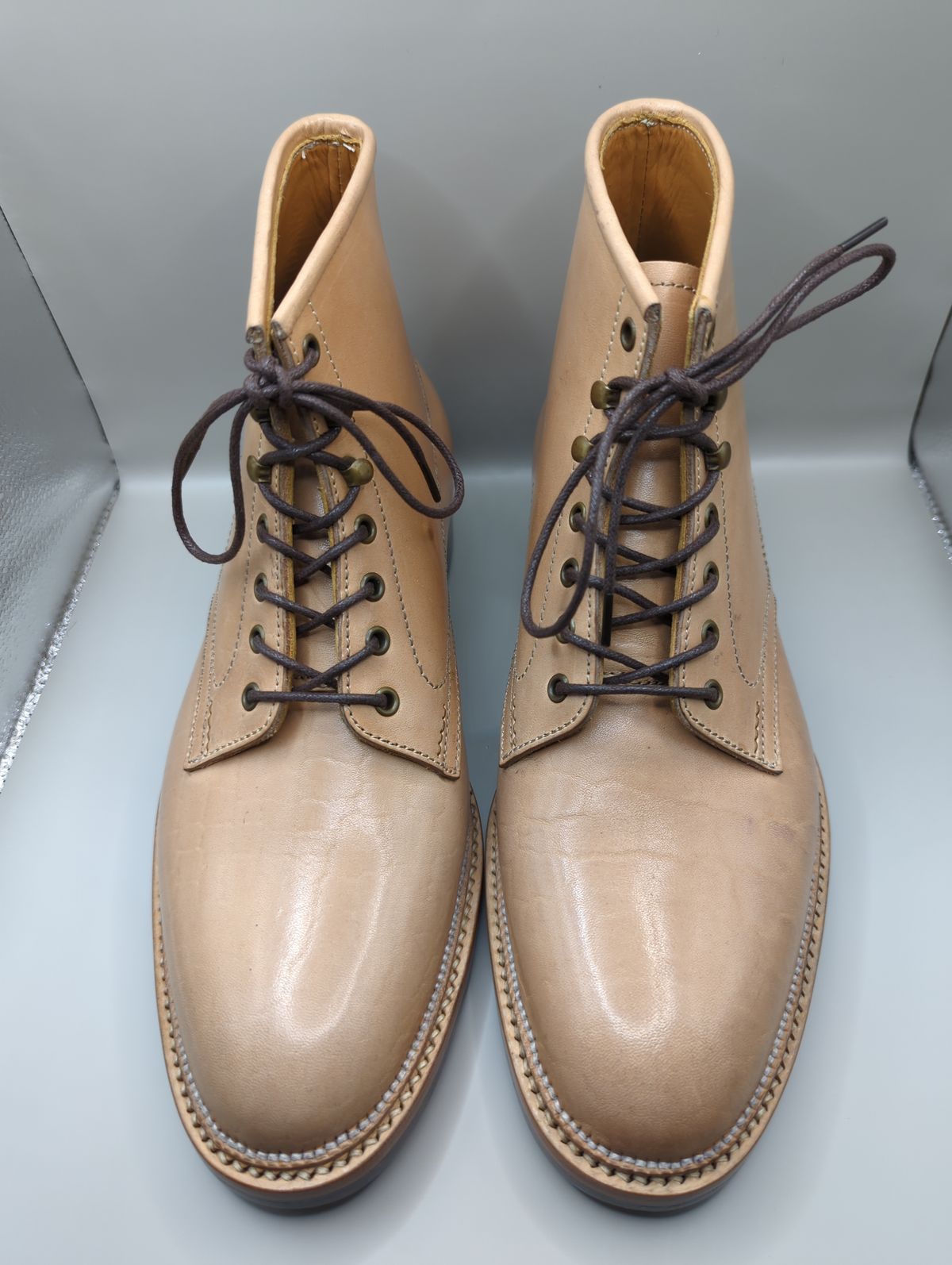 Photo by StarWarrior on October 3, 2023 of the Midas Spalla Derby Boot in Shinki Natural Oiled Horsebutt.