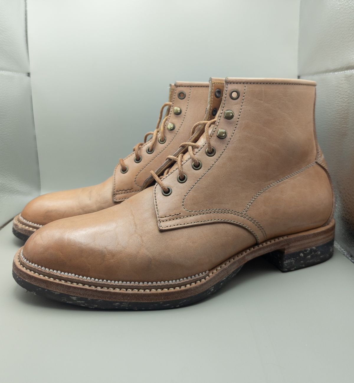 Photo by StarWarrior on November 6, 2023 of the Midas Spalla Derby Boot in Shinki Natural Oiled Horsebutt.