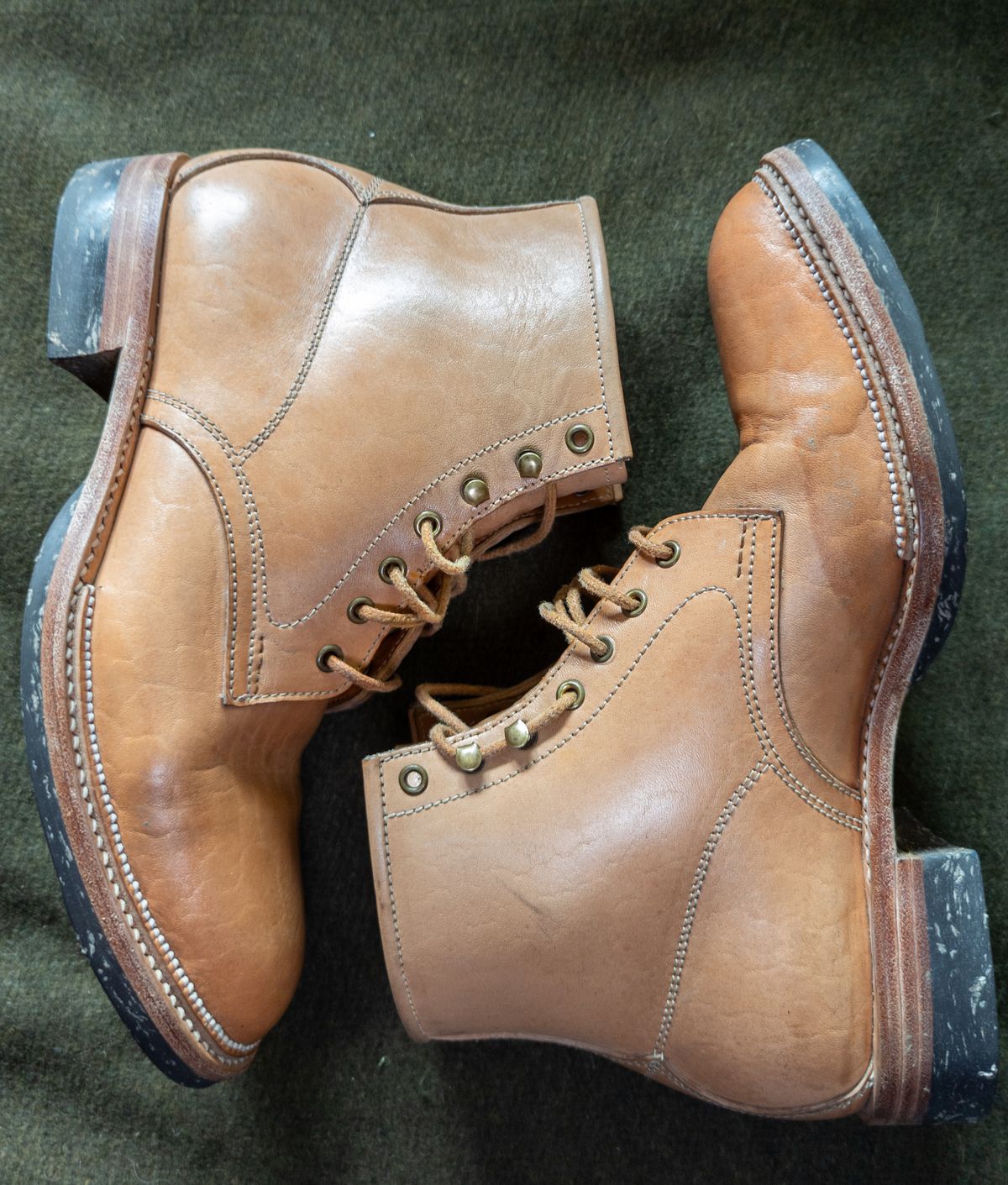 Photo by StarWarrior on December 5, 2023 of the Midas Spalla Derby Boot in Shinki Natural Oiled Horsebutt.
