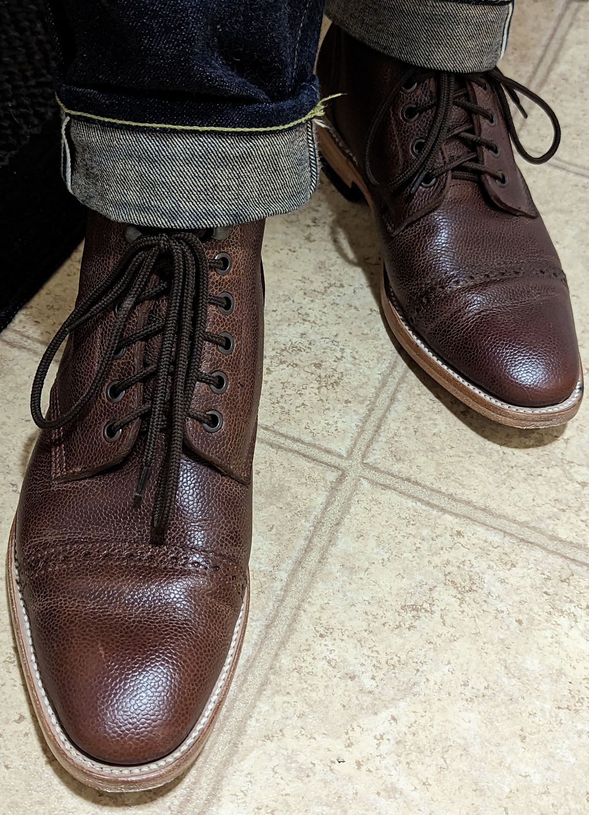 Photo by StarWarrior on January 15, 2023 of the John Doe Shoes 420 Brogue Cap Toe in Unknown Material.