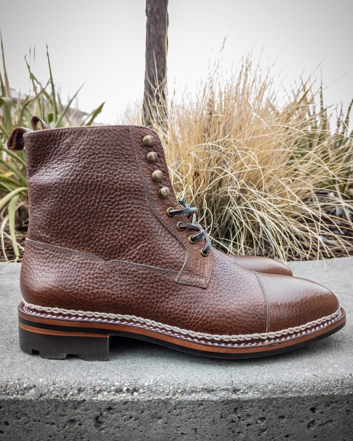 Photo by StarWarrior on March 5, 2023 of the Blkbrd Shoemaker Bulltron in Natural Tan Full-Grain Bison.