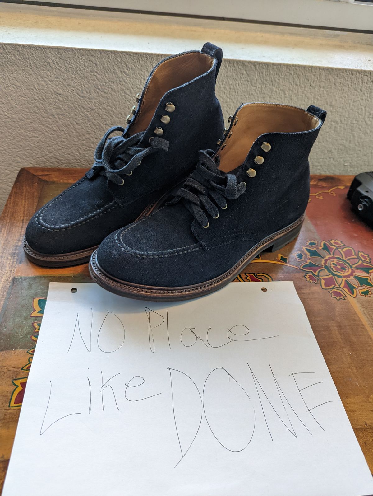 Photo by StarWarrior on November 1, 2022 of the J.Crew Kenton Pacer Boots in C.F. Stead Navy Blue Janus Calf Suede.
