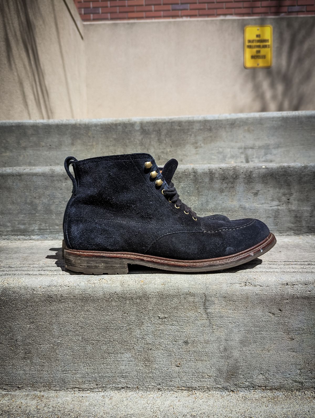 Photo by StarWarrior on April 5, 2023 of the J.Crew Kenton Pacer Boots in C.F. Stead Navy Blue Janus Calf Suede.