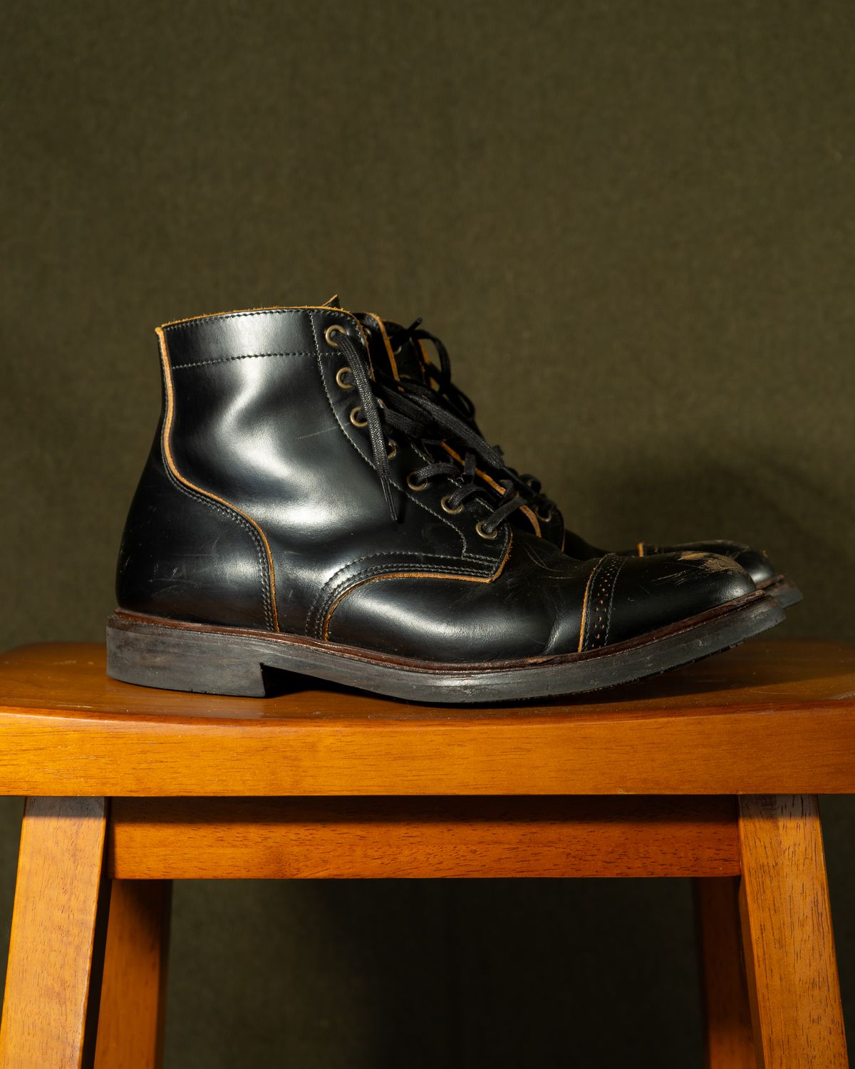 Photo by StarWarrior on February 5, 2025 of the Luosjiet Captoe Service Boot in Teacore OTA Cowhide.
