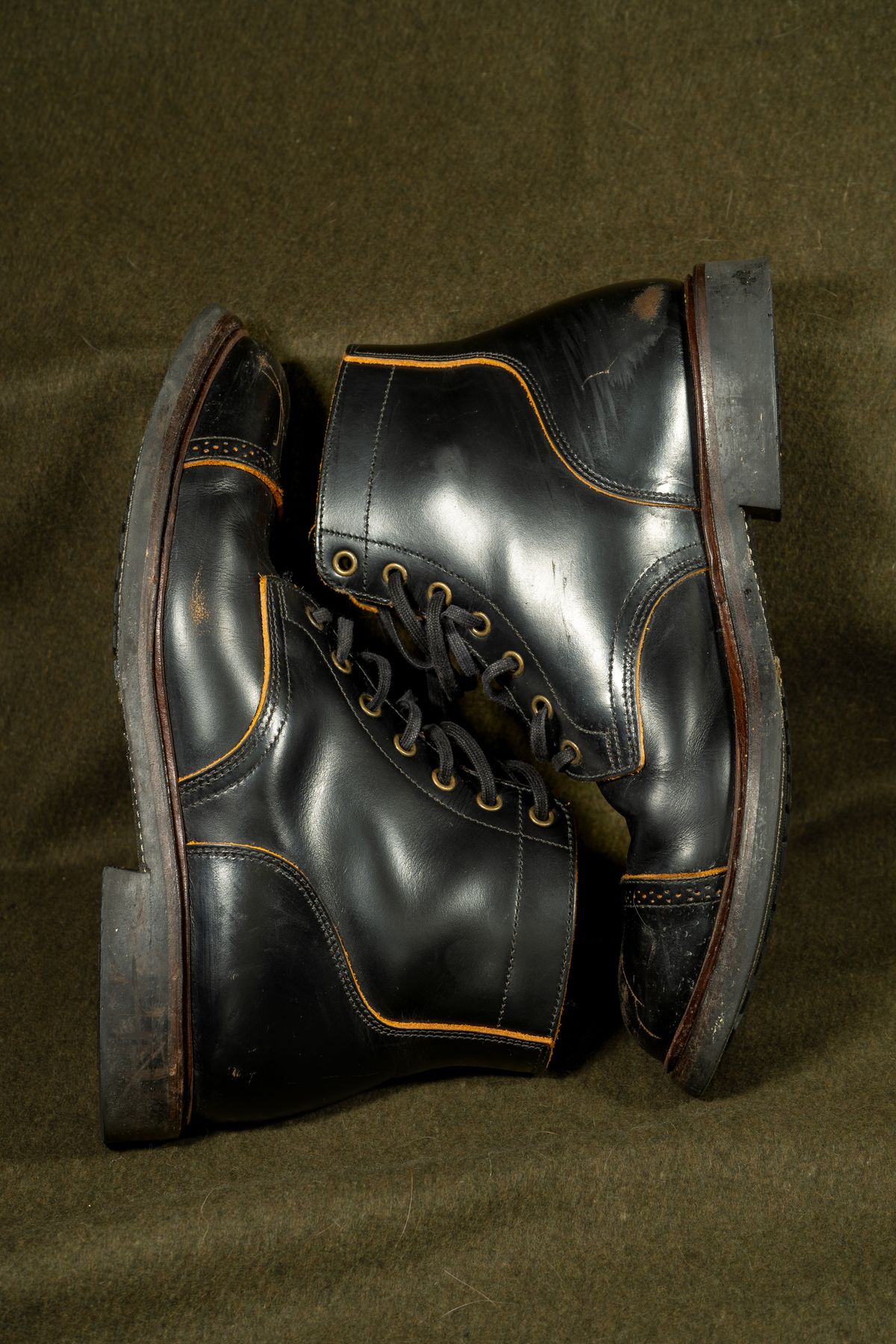 Photo by StarWarrior on February 5, 2025 of the Luosjiet Captoe Service Boot in Teacore OTA Cowhide.