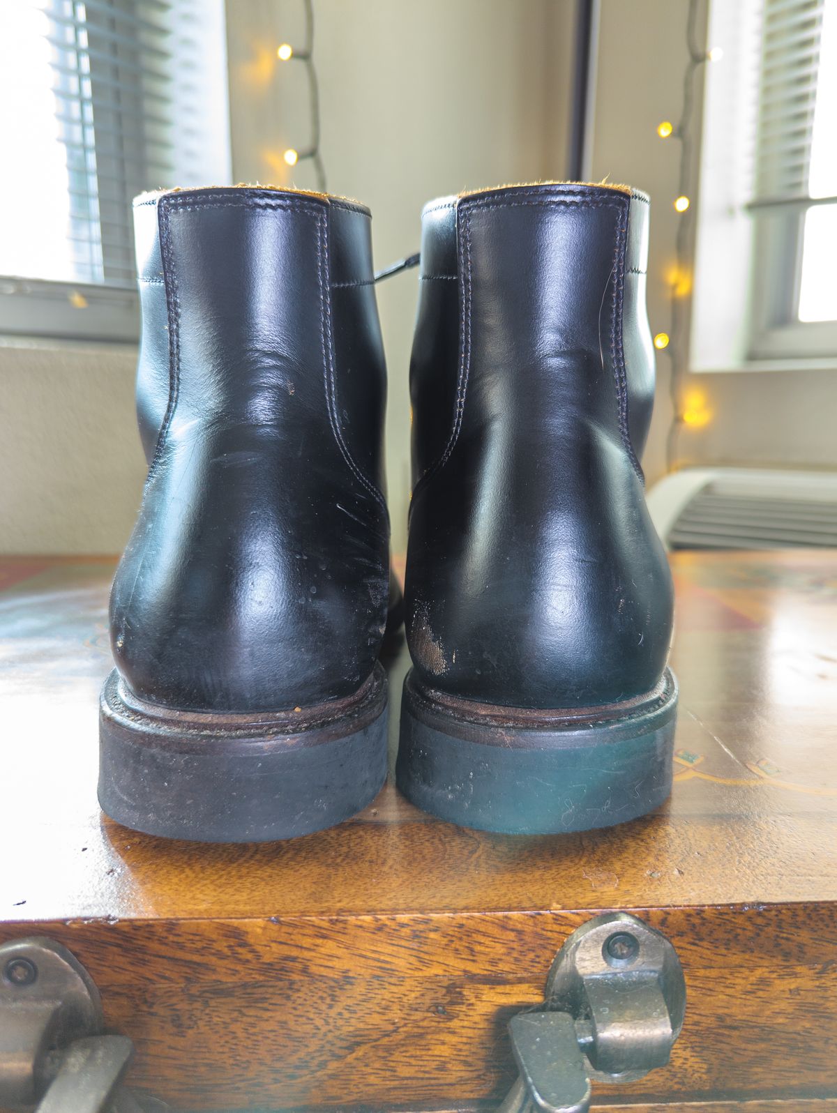 Photo by StarWarrior on March 5, 2025 of the Luosjiet Captoe Service Boot in Teacore OTA Cowhide.