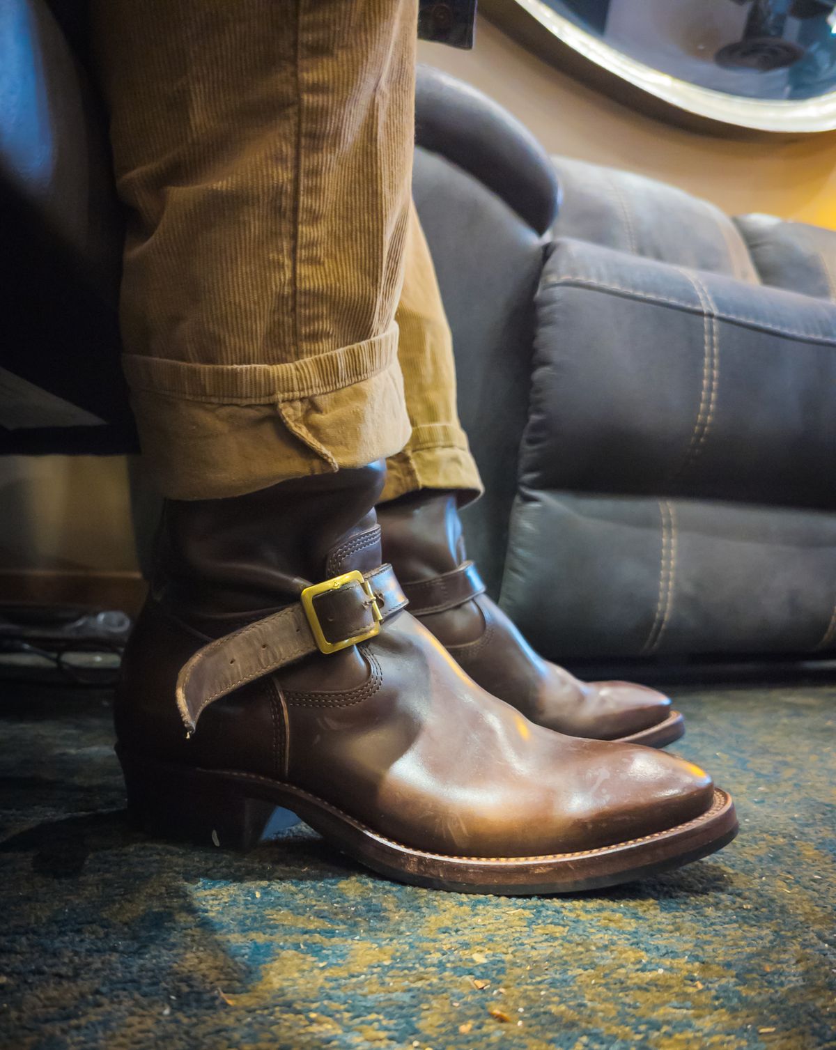 Photo by StarWarrior on November 22, 2025 of the Quan Shoemaker Engineer in Maryam Brown Horsebutt.