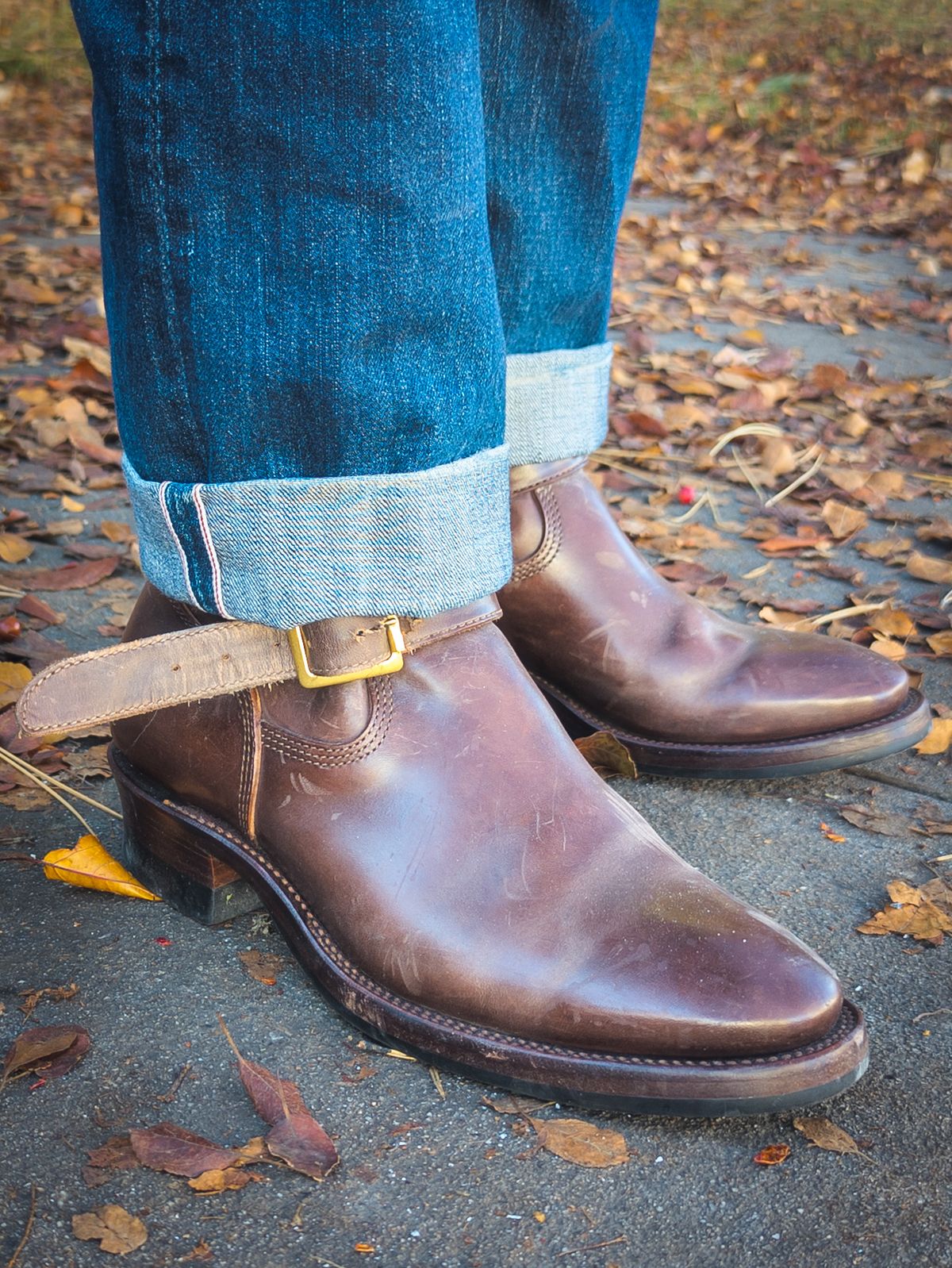 Photo by StarWarrior on November 25, 2025 of the Quan Shoemaker Engineer in Maryam Brown Horsebutt.