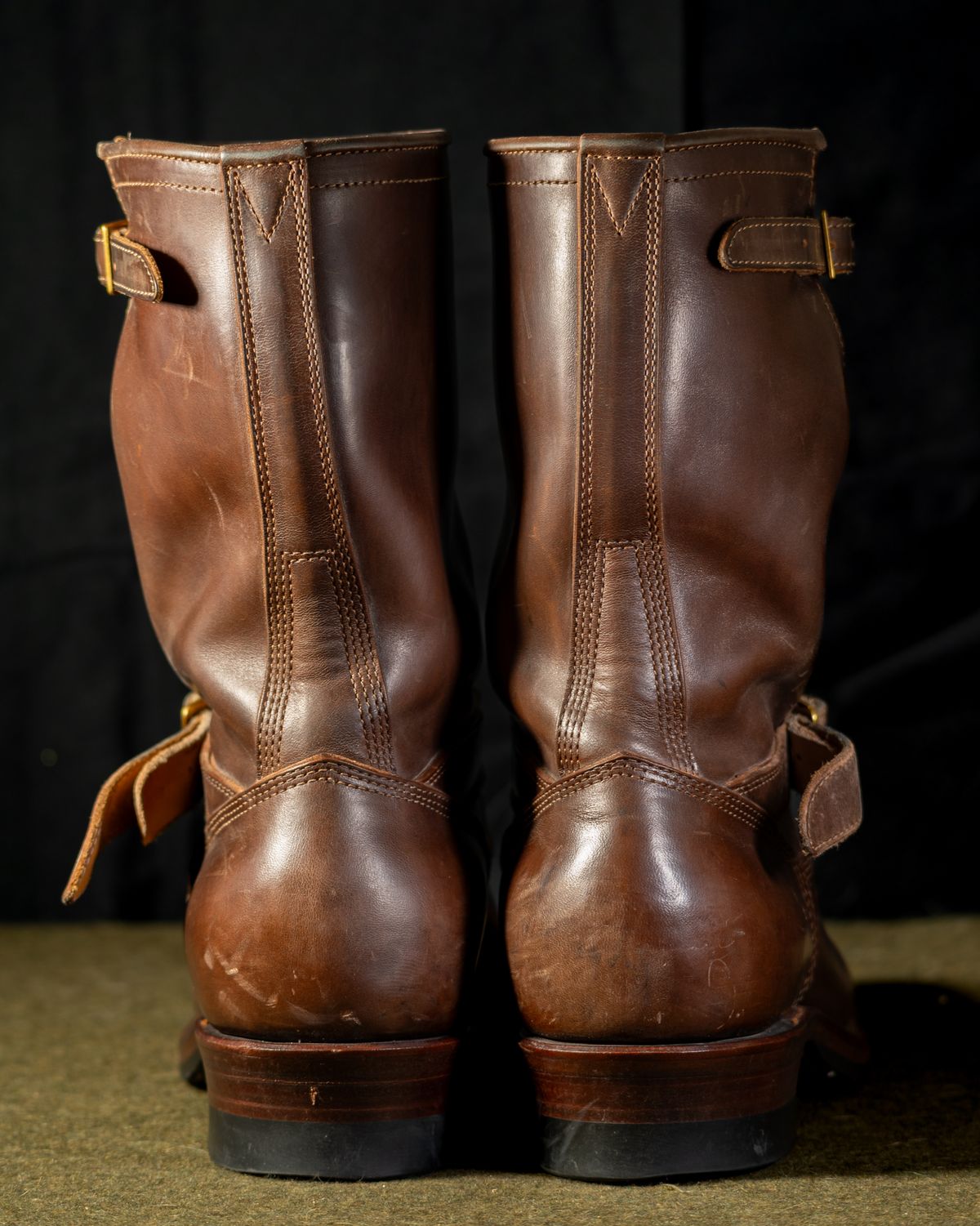 Photo by StarWarrior on December 4, 2025 of the Quan Shoemaker Engineer in Maryam Brown Horsebutt.