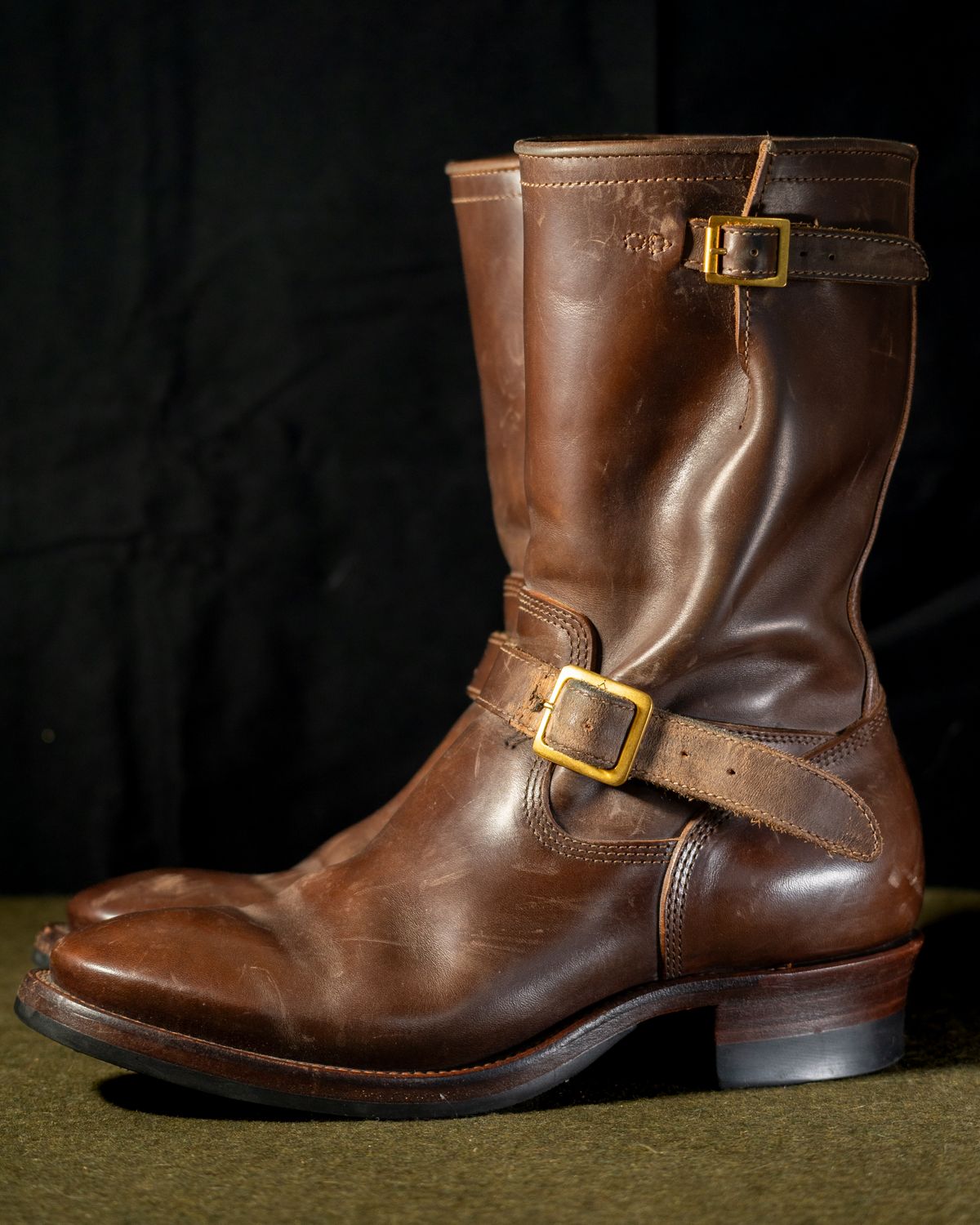 Photo by StarWarrior on December 4, 2025 of the Quan Shoemaker Engineer in Maryam Brown Horsebutt.