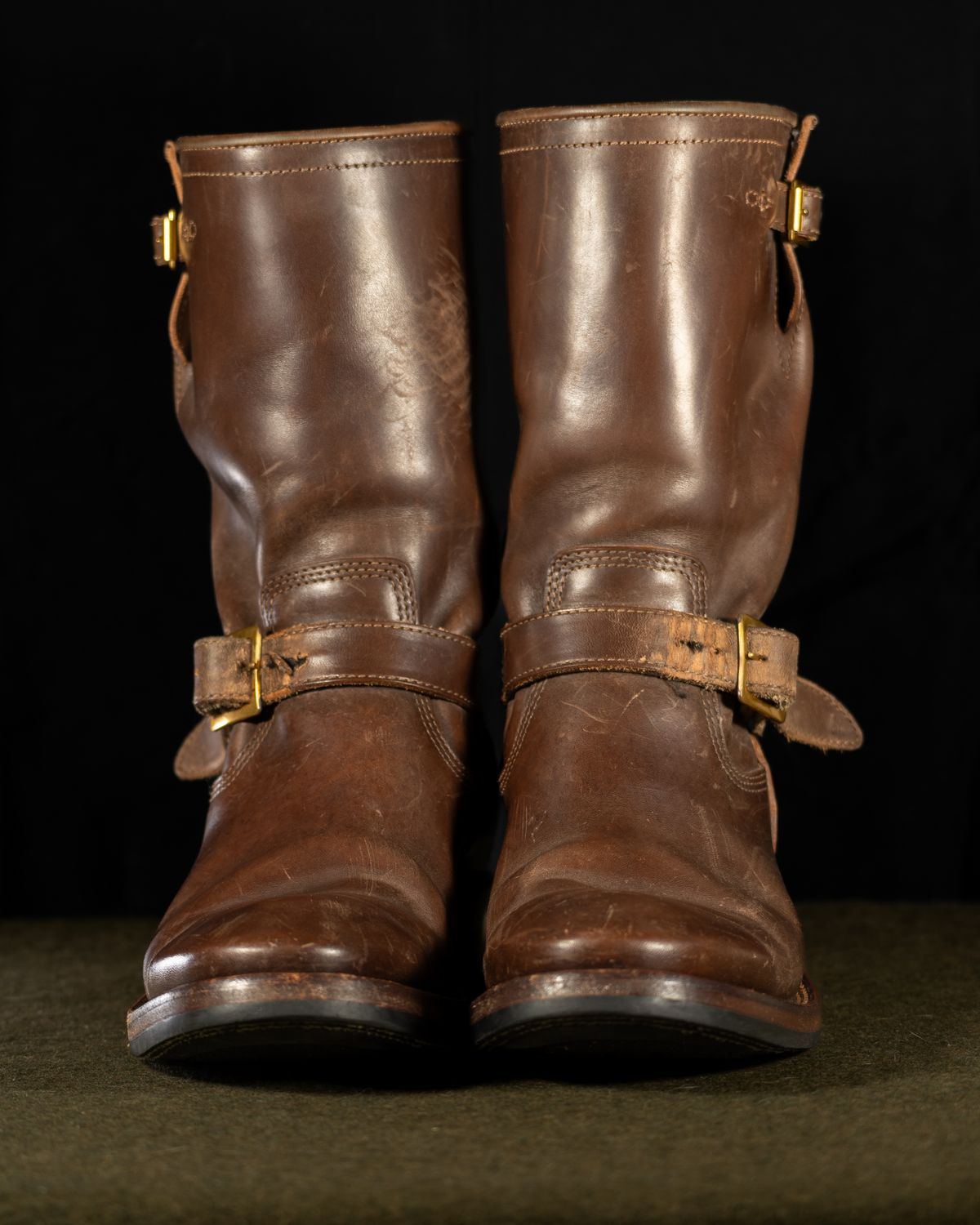 Photo by Frugal.Sole on January 6, 2026 of the Quan Shoemaker Engineer in Maryam Brown Horsebutt.