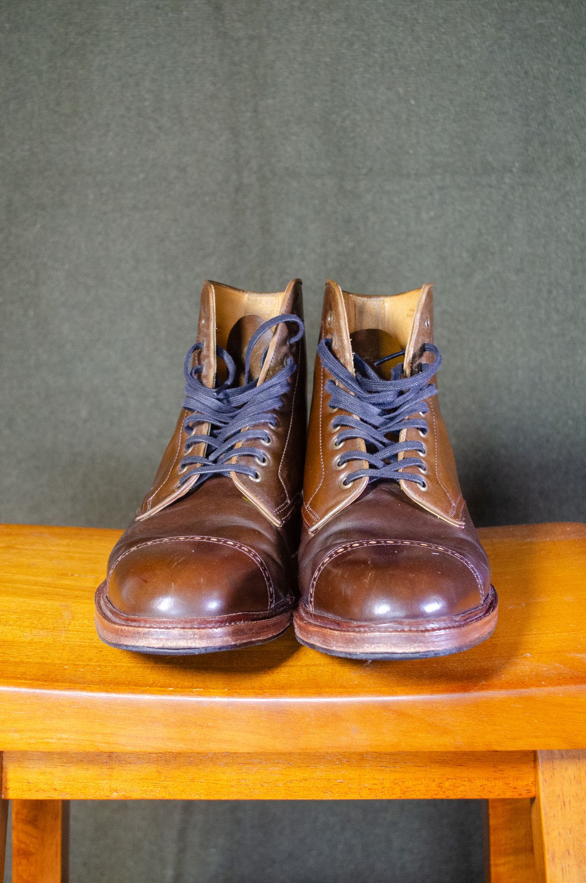 Photo by StarWarrior on November 5, 2024 of the Meermin Derby Boot in Shinki Olive Shell Cordovan.