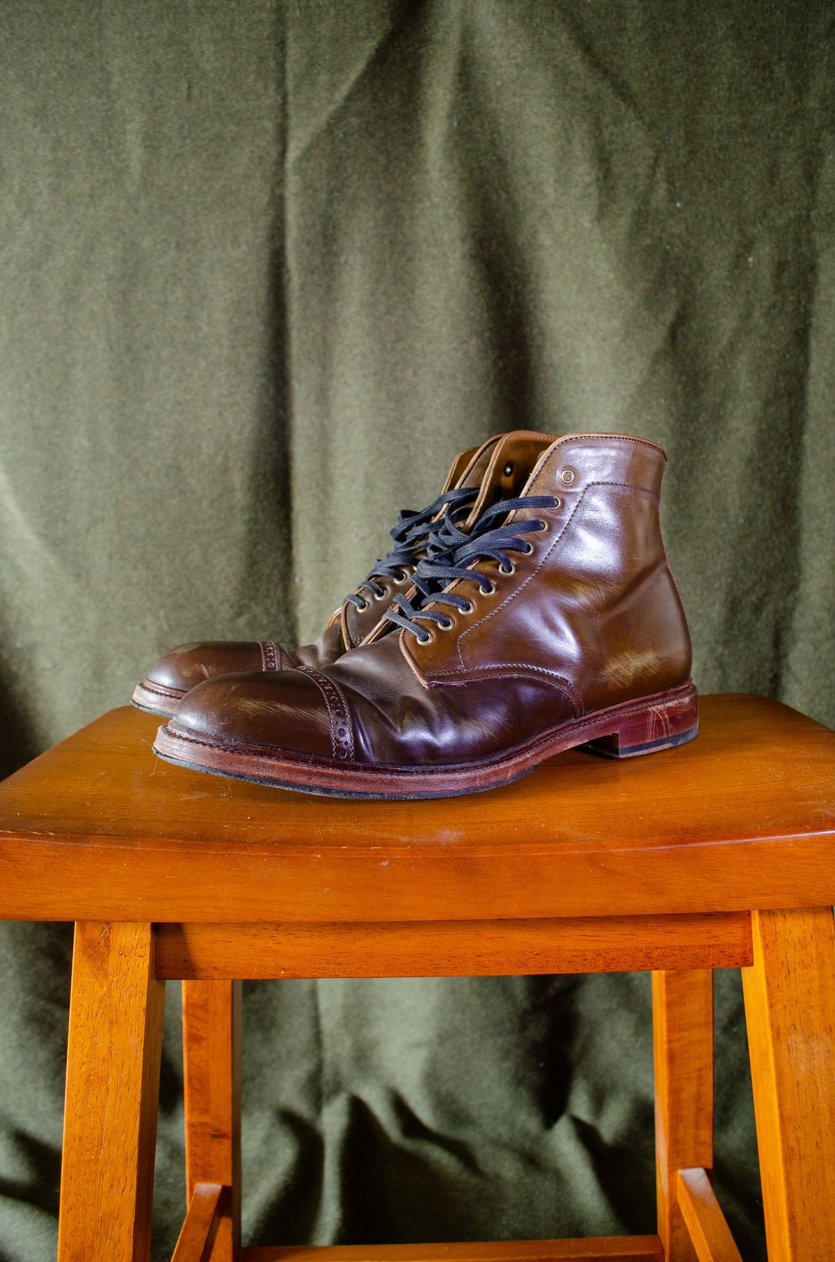 Photo by StarWarrior on December 4, 2024 of the Meermin Derby Boot in Shinki Olive Shell Cordovan.