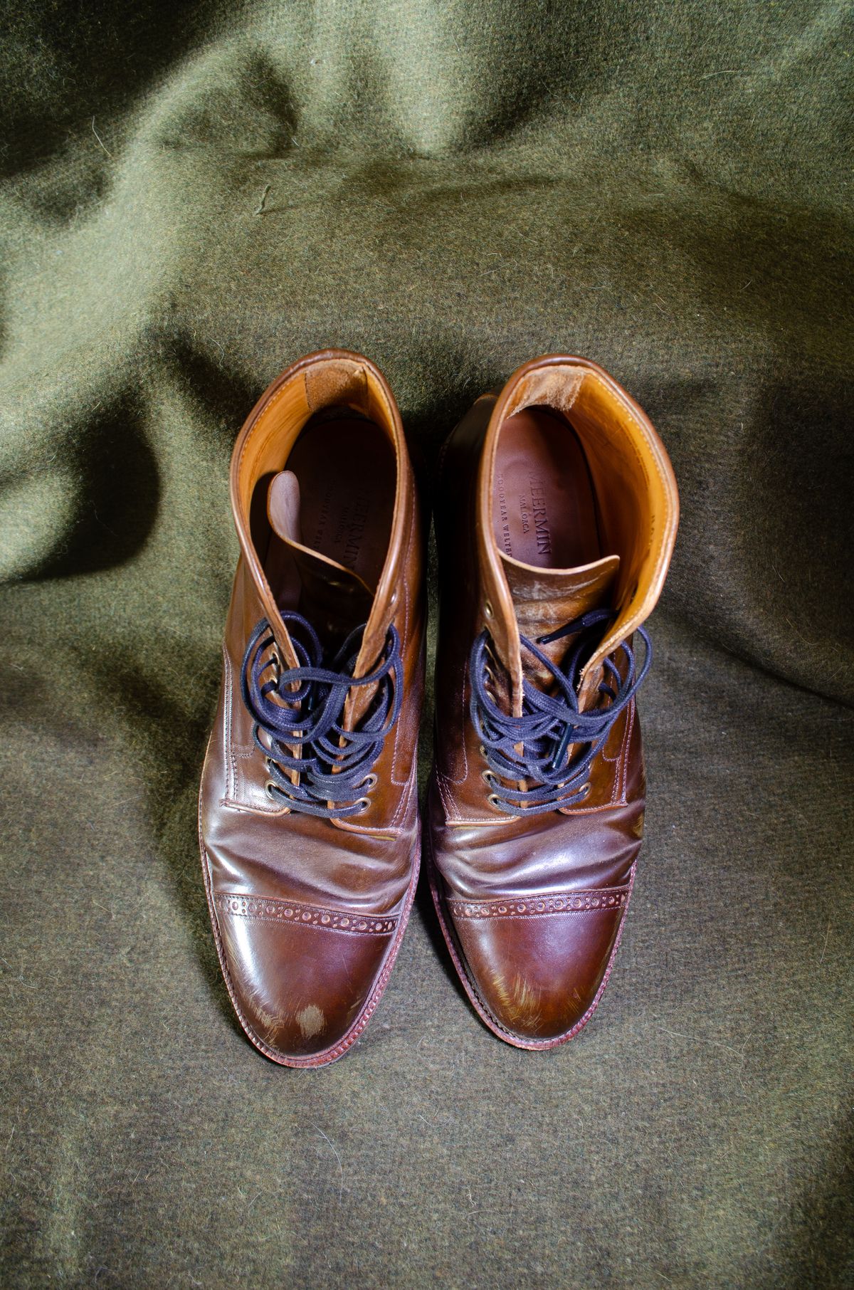 Photo by StarWarrior on December 4, 2024 of the Meermin Derby Boot in Shinki Olive Shell Cordovan.