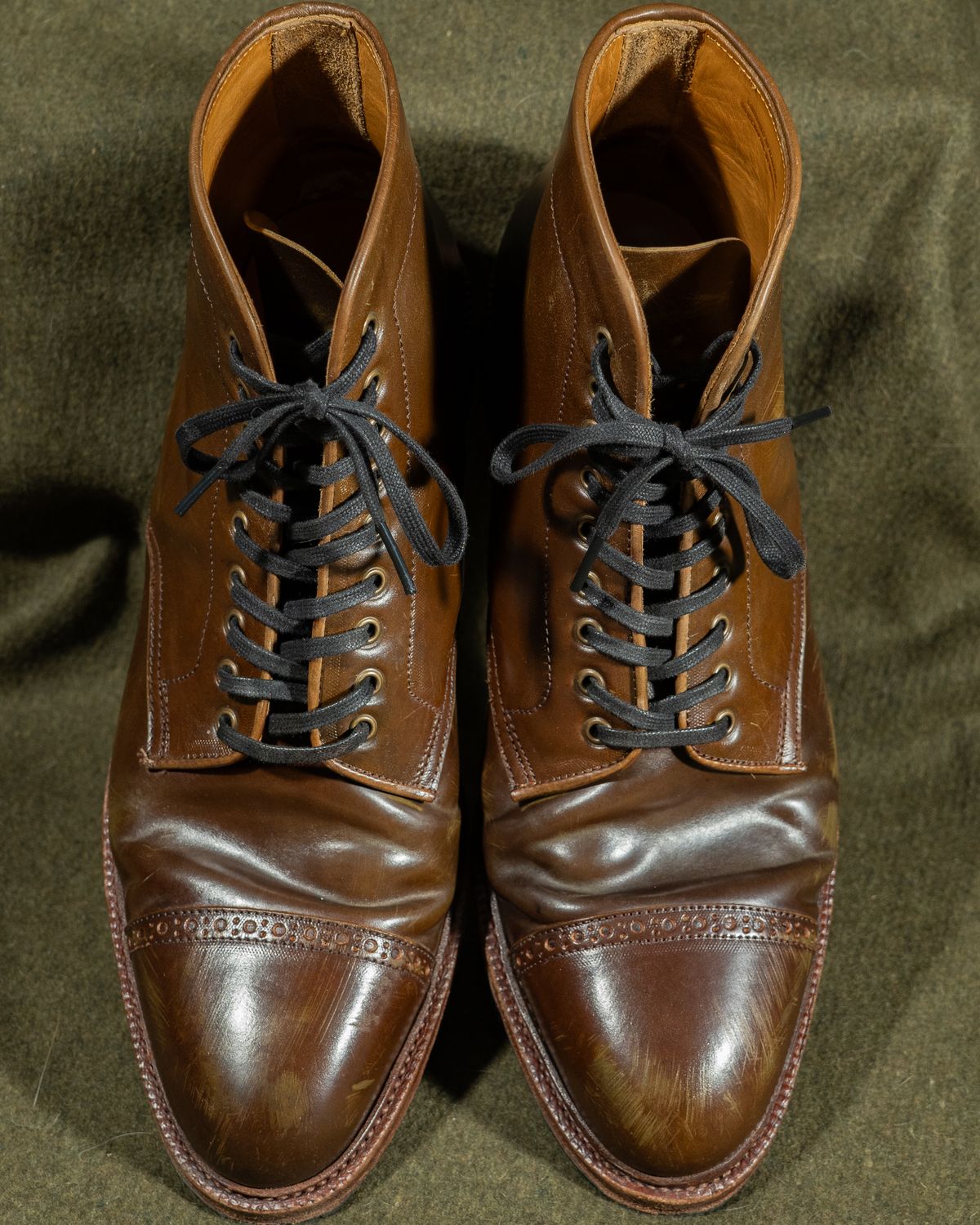 Photo by StarWarrior on January 3, 2025 of the Meermin Derby Boot in Shinki Olive Shell Cordovan.