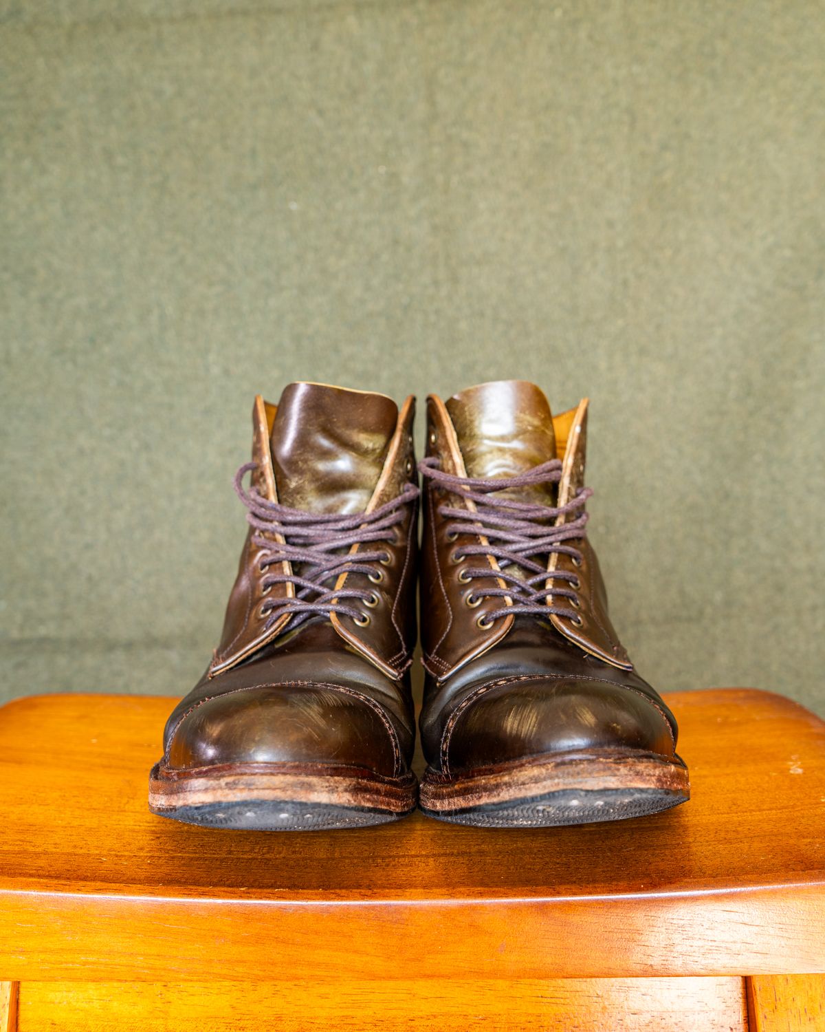 Photo by StarWarrior on April 4, 2025 of the Meermin Derby Boot in Shinki Olive Shell Cordovan.
