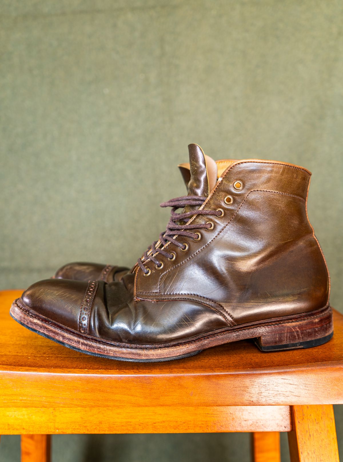 Photo by StarWarrior on April 4, 2025 of the Meermin Derby Boot in Shinki Olive Shell Cordovan.