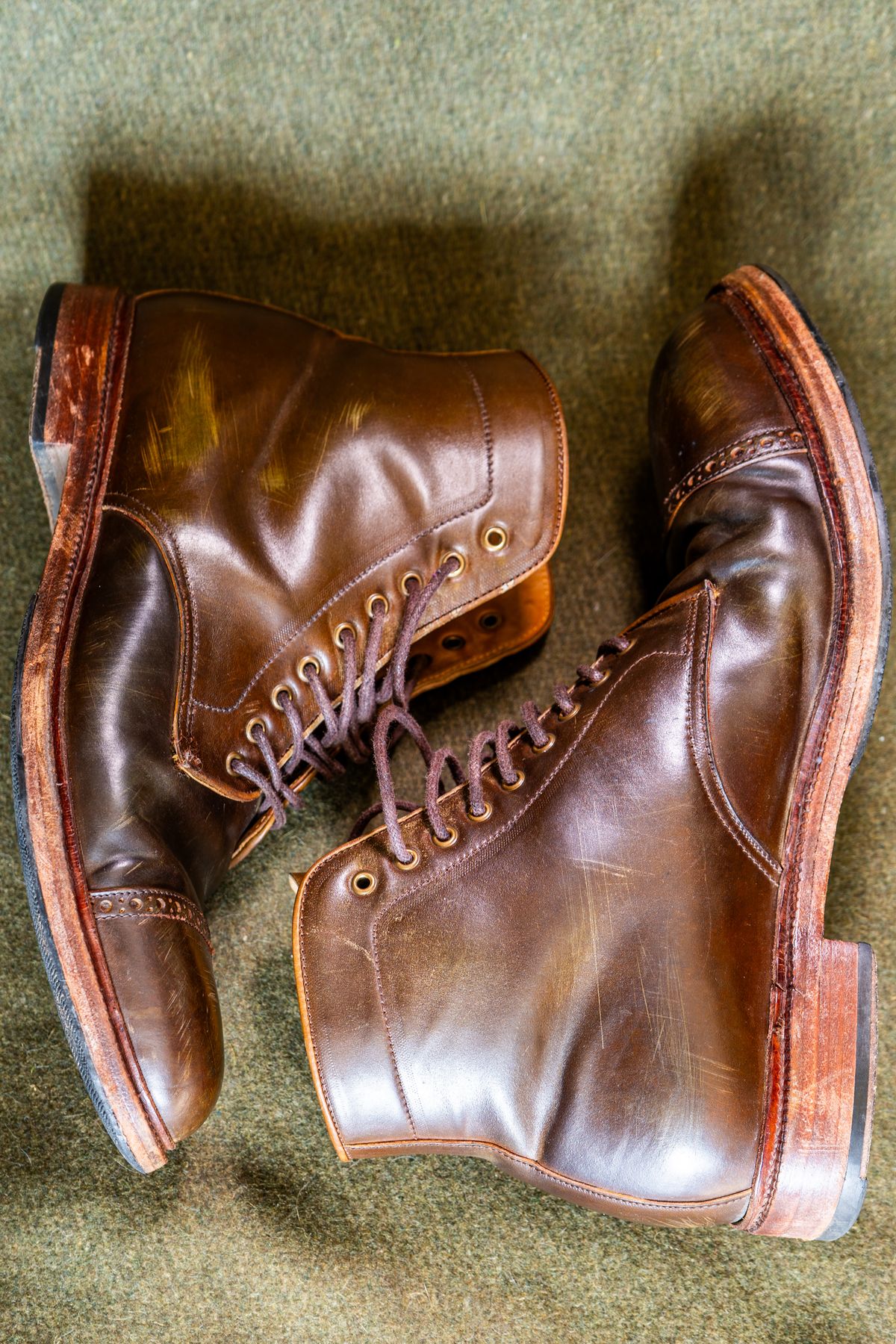 Photo by StarWarrior on April 4, 2025 of the Meermin Derby Boot in Shinki Olive Shell Cordovan.