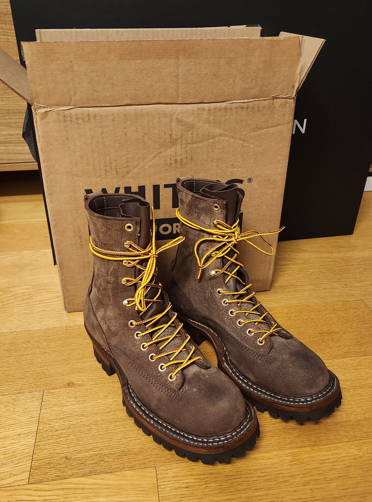 Photo by HolyBasil on December 24, 2022 of the White's Smokejumper in Seidel Brown Roughout.