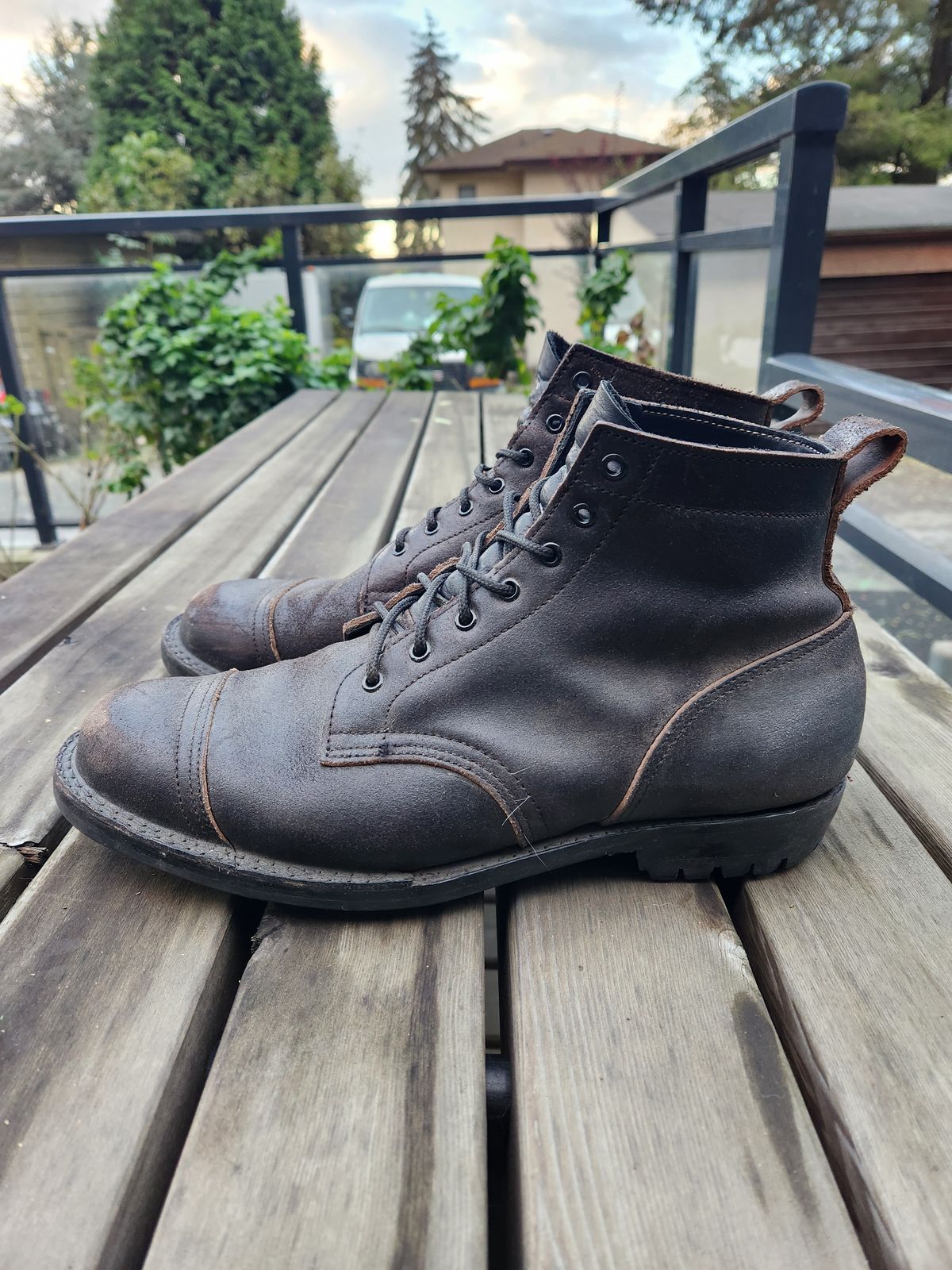 Photo by pnydm on November 5, 2022 of the Truman Service Boot in Horween Black Waxed Flesh.